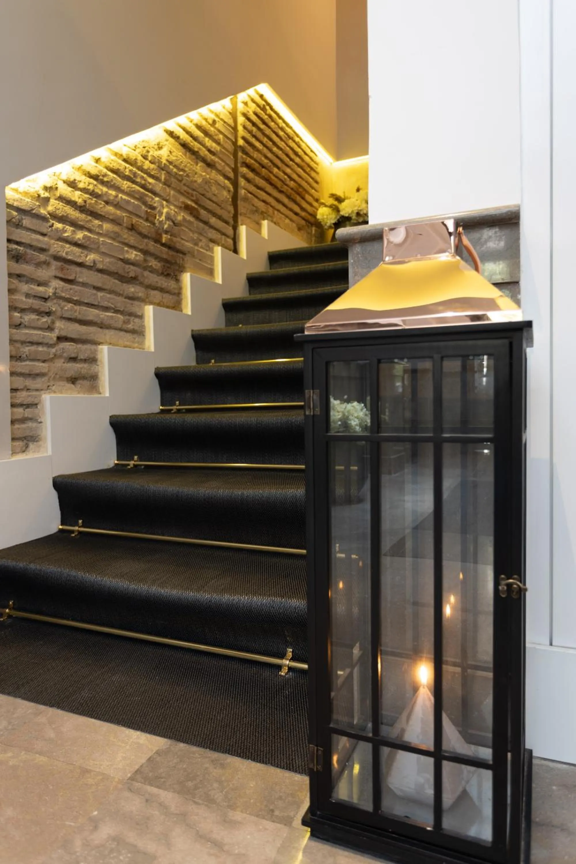 Facade/entrance in BiBo Suites Plaza Nueva