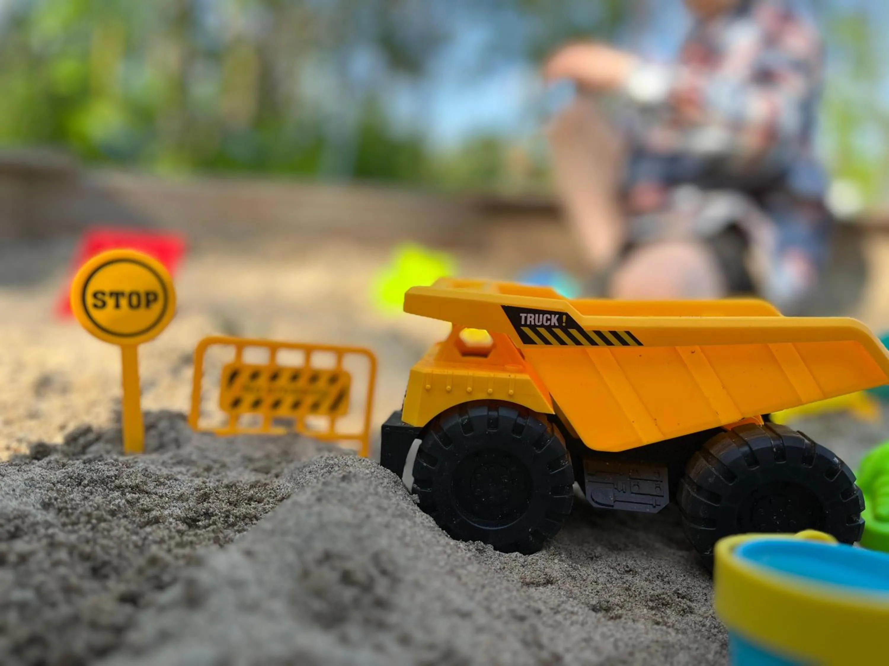 Children play ground in Jolly Roger Inn & Resort