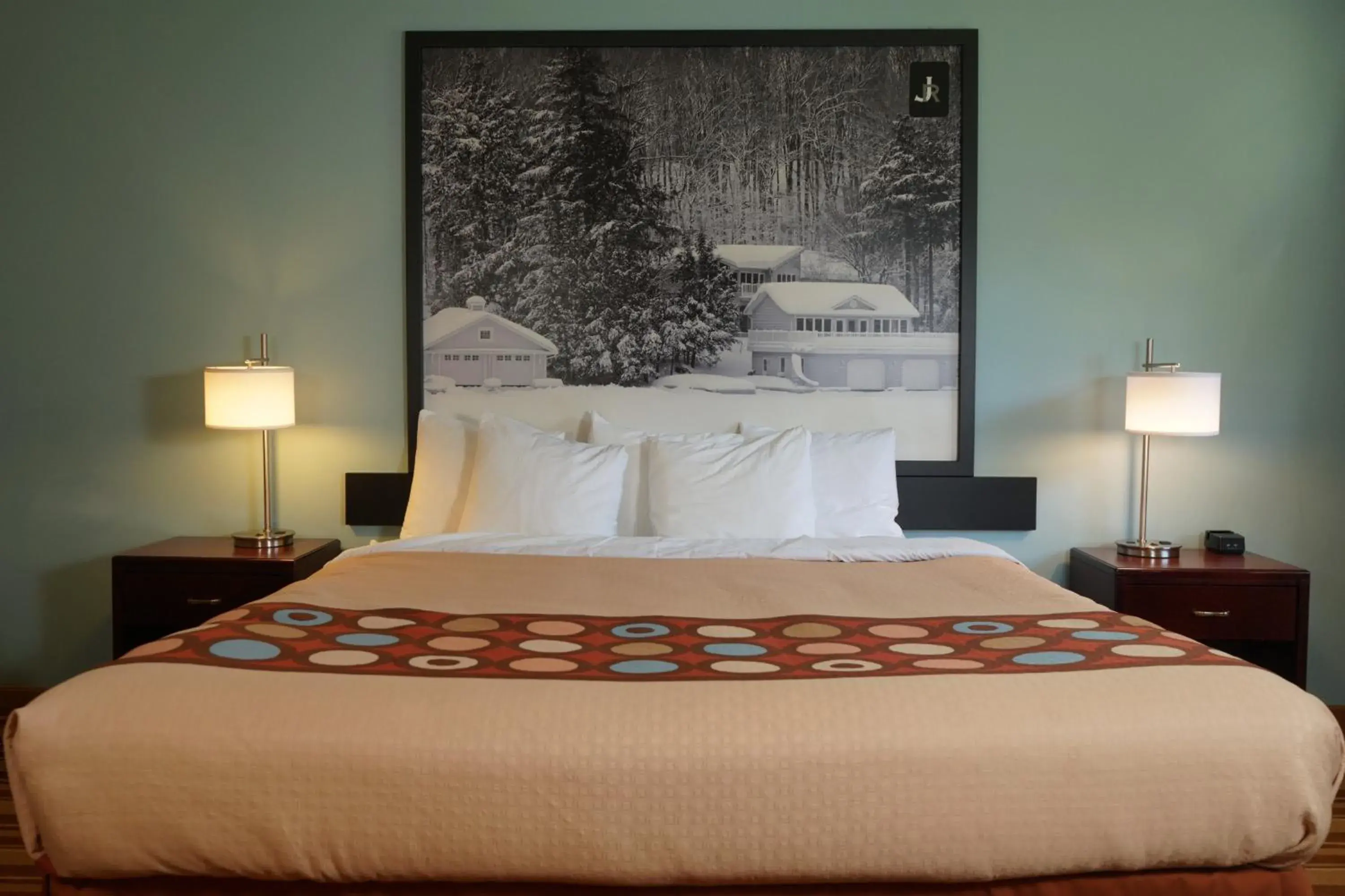 King Room - Non-Smoking in Jolly Roger Inn & Resort King Room - Non-Smoking in Jolly Roger Inn & Resort