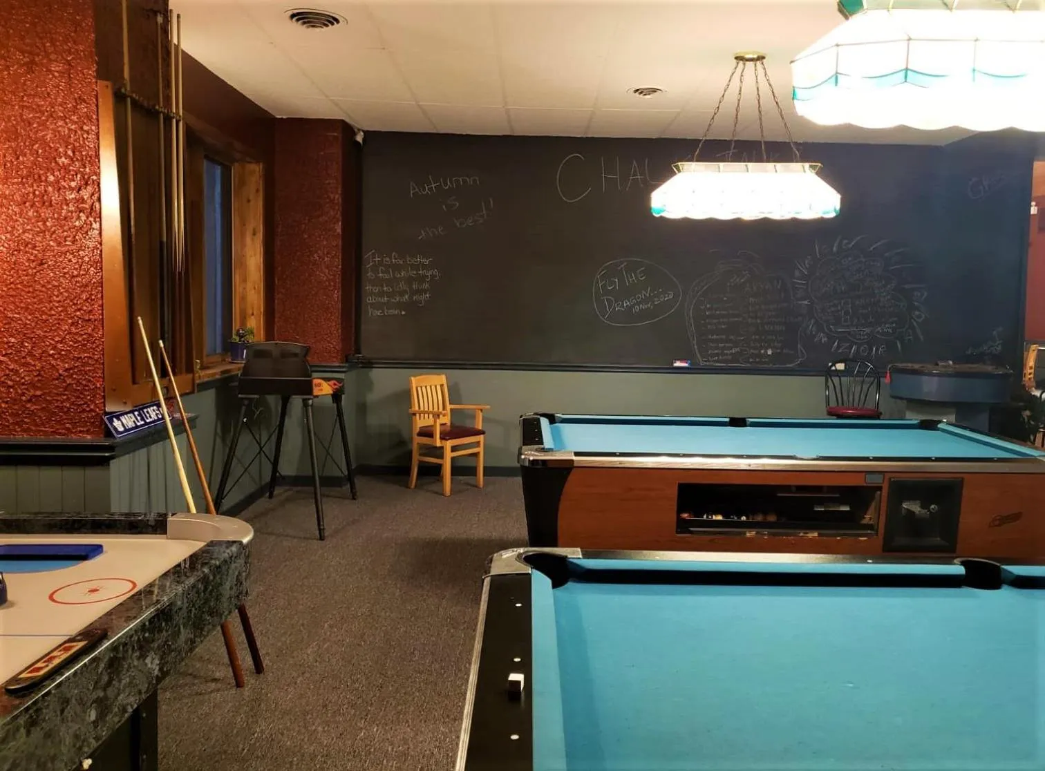 Restaurant/places to eat in Jolly Roger Inn & Resort