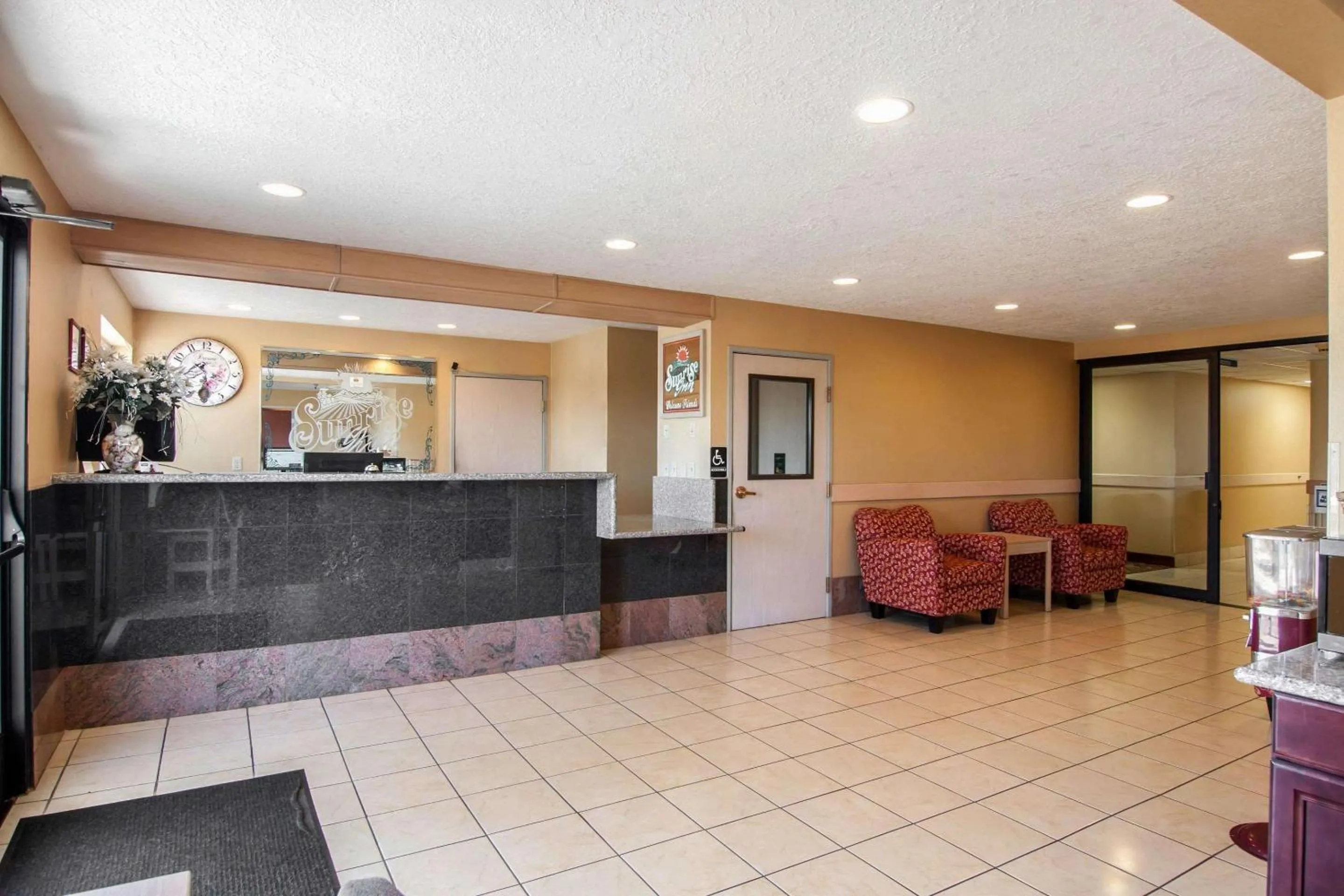 Lobby or reception in Bridgeway Inn & Suites
