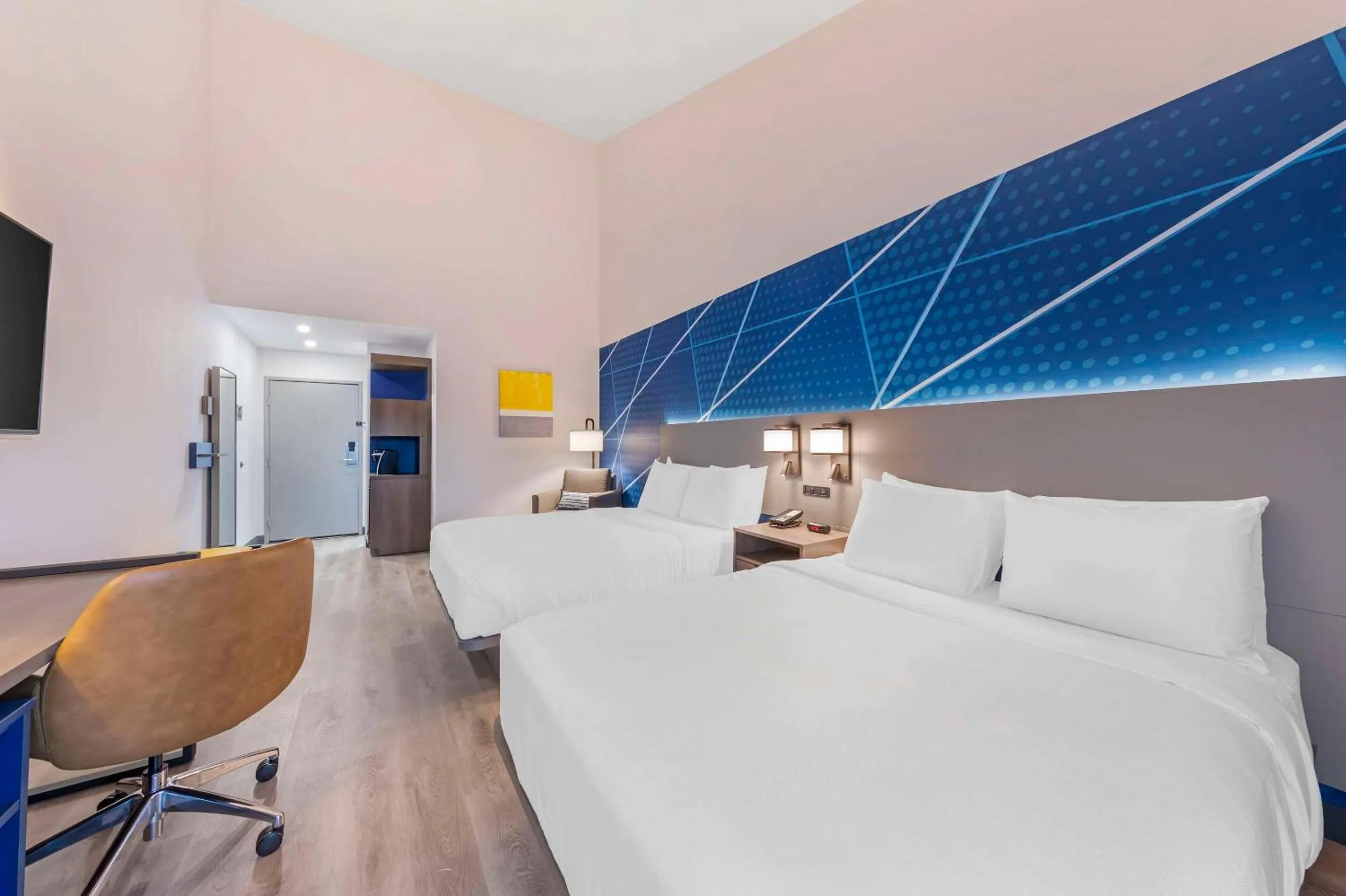 Bedroom, Bed in Comfort Inn & Suites Irvine Spectrum