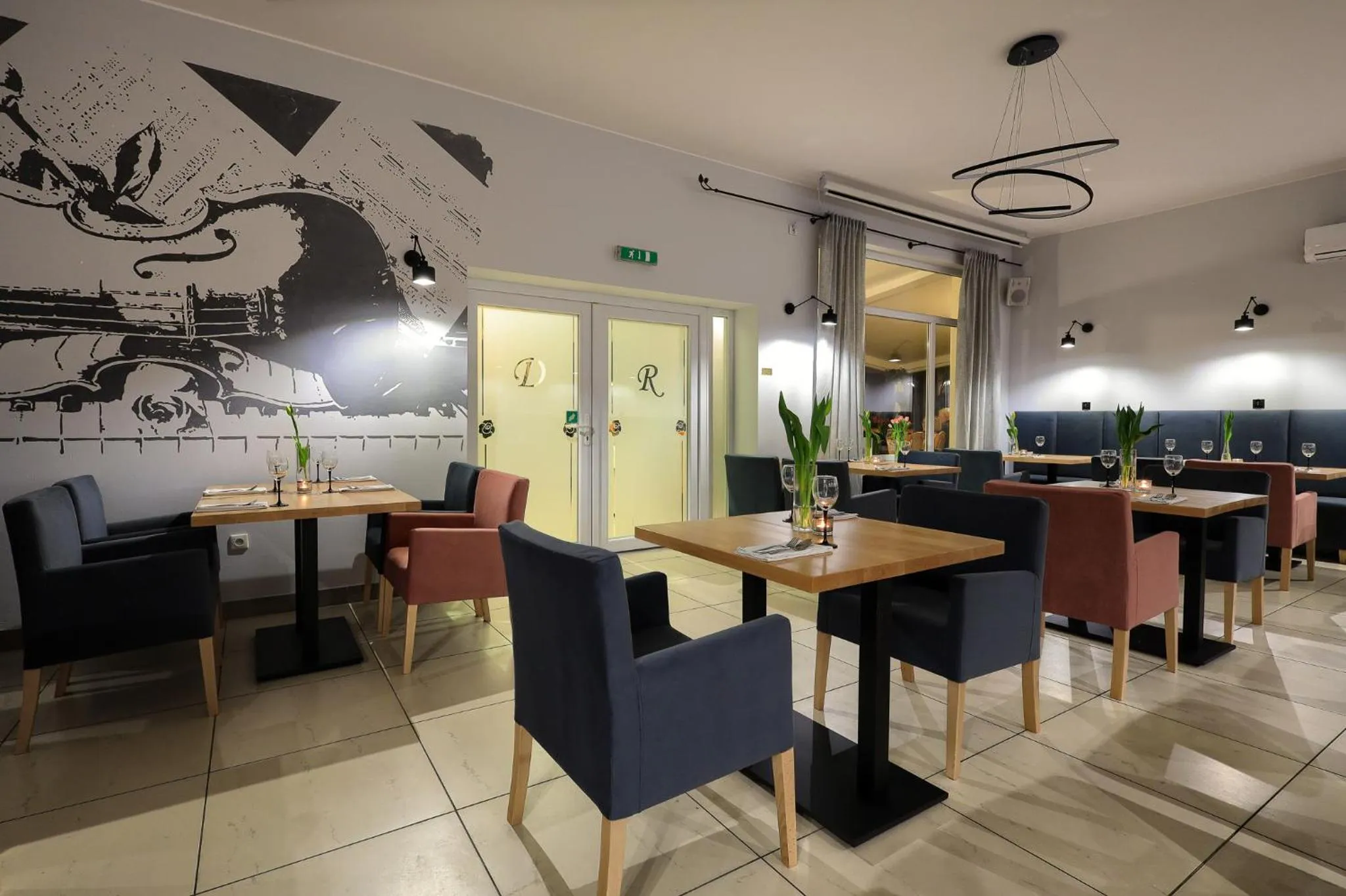 Restaurant/places to eat in Dworek Różany Hotel & Restauracja