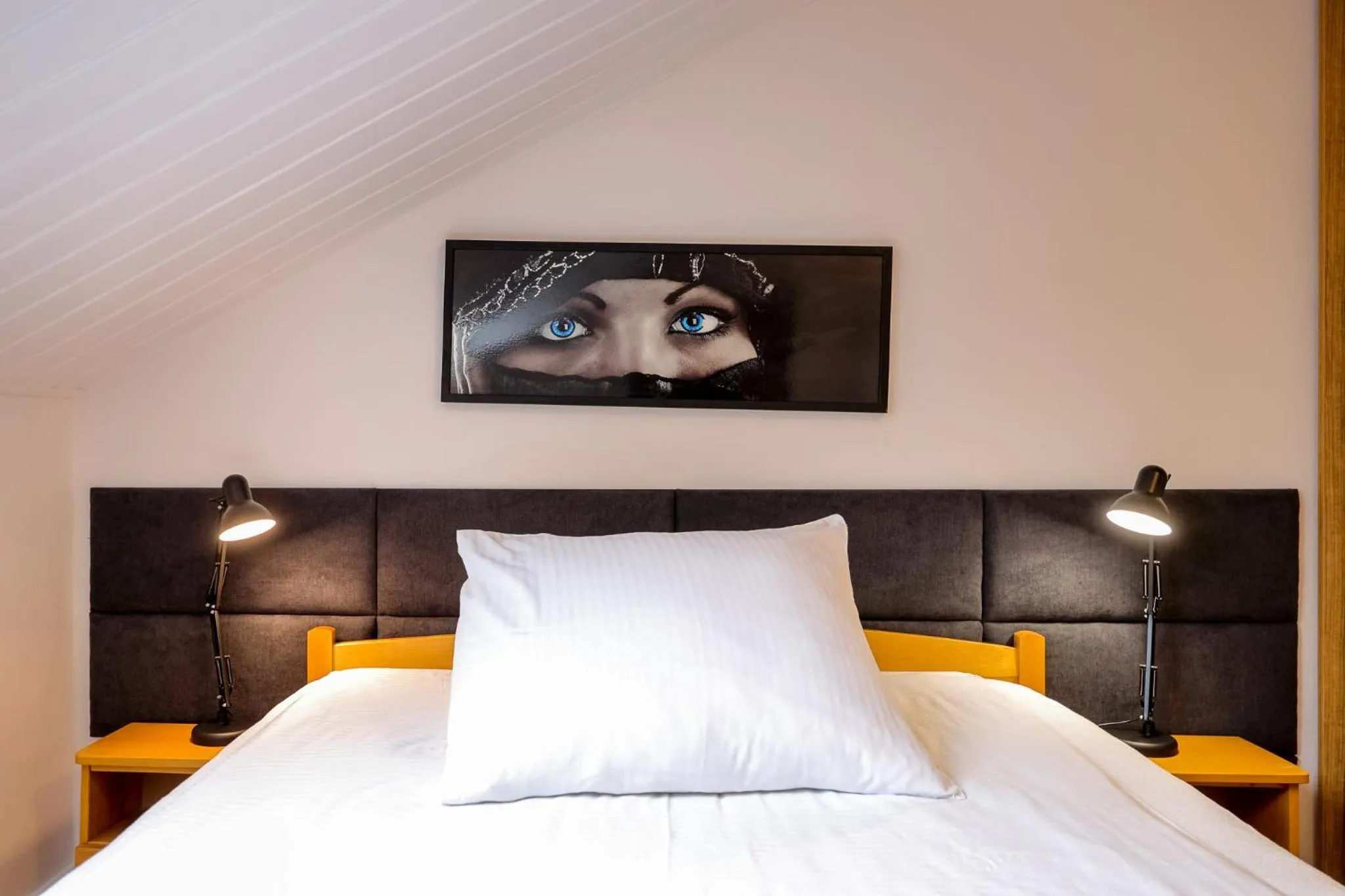 Photo of the whole room, Bed in Dworek Różany Hotel & Restauracja