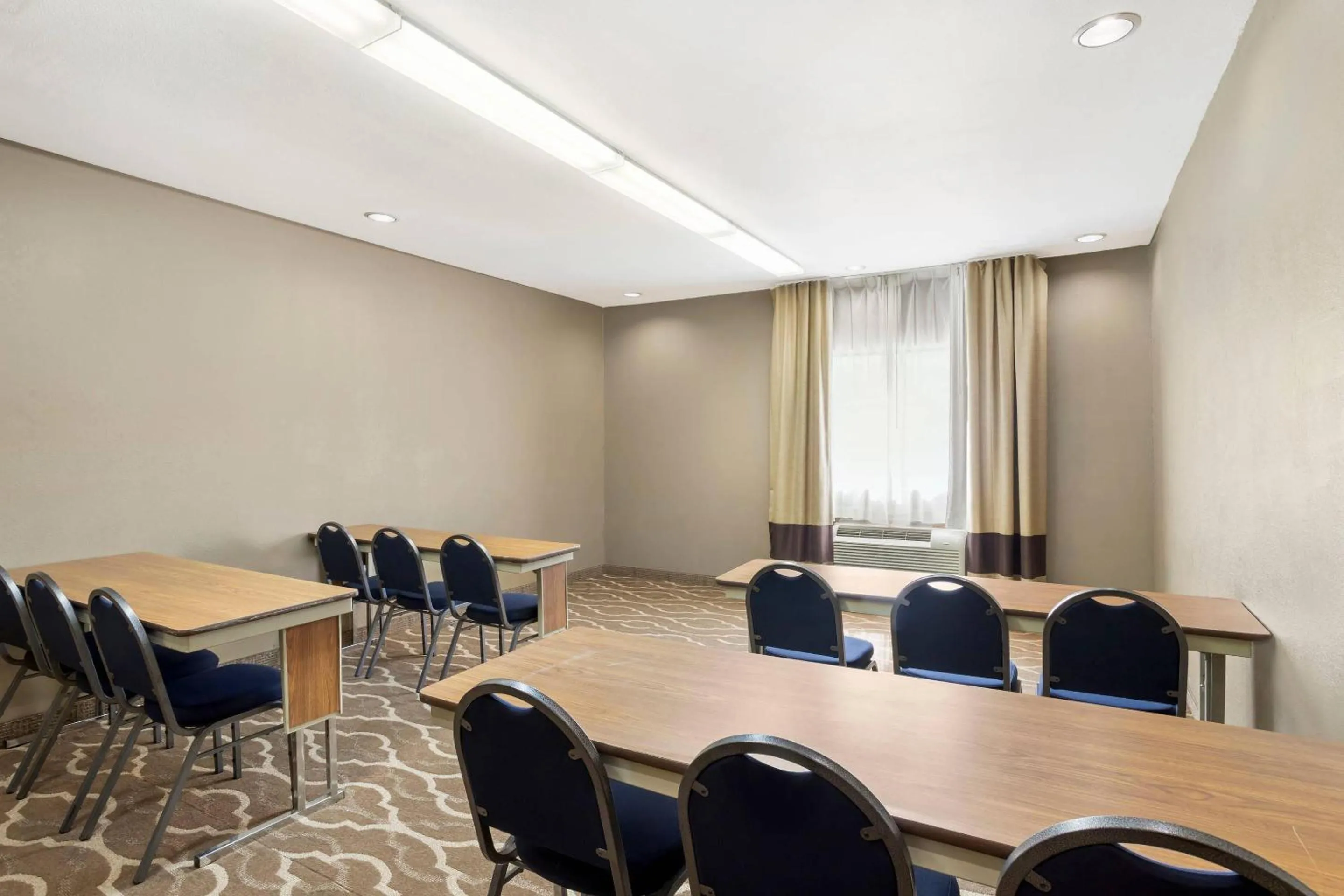 Meeting/conference room in Comfort Suites Brenham