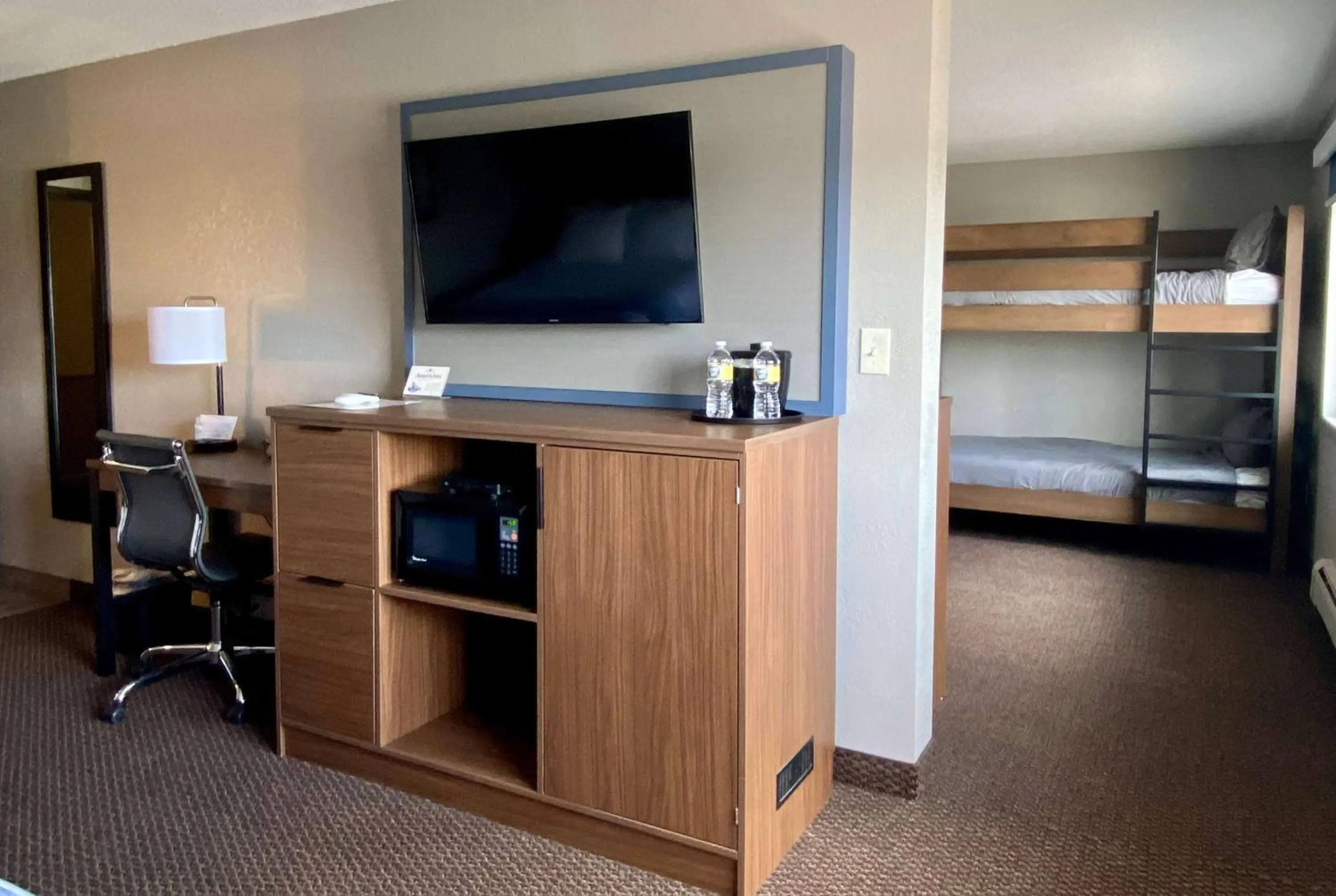 Photo of the whole room, Bed in AmericInn by Wyndham New Richmond