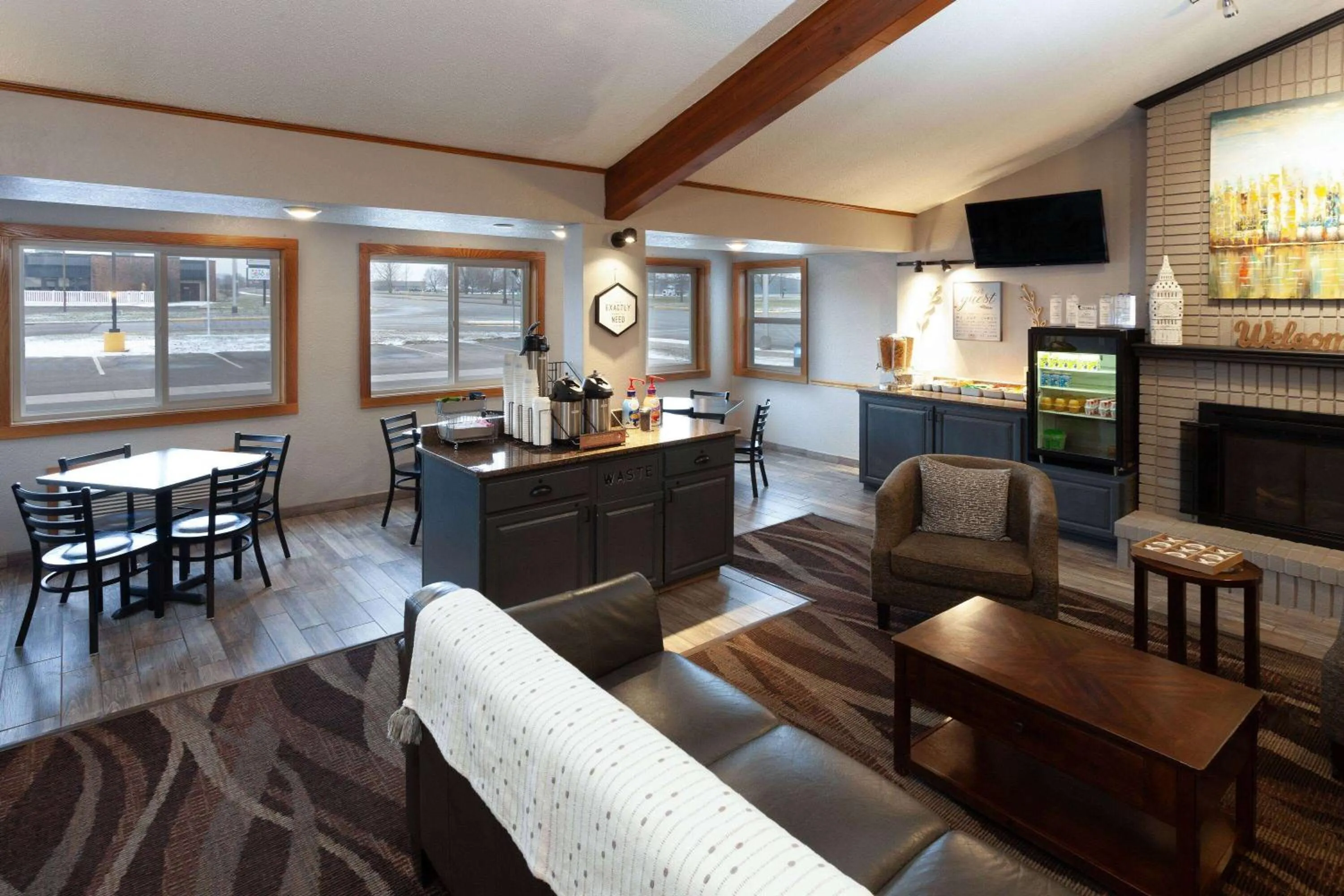 Breakfast in AmericInn by Wyndham New Richmond