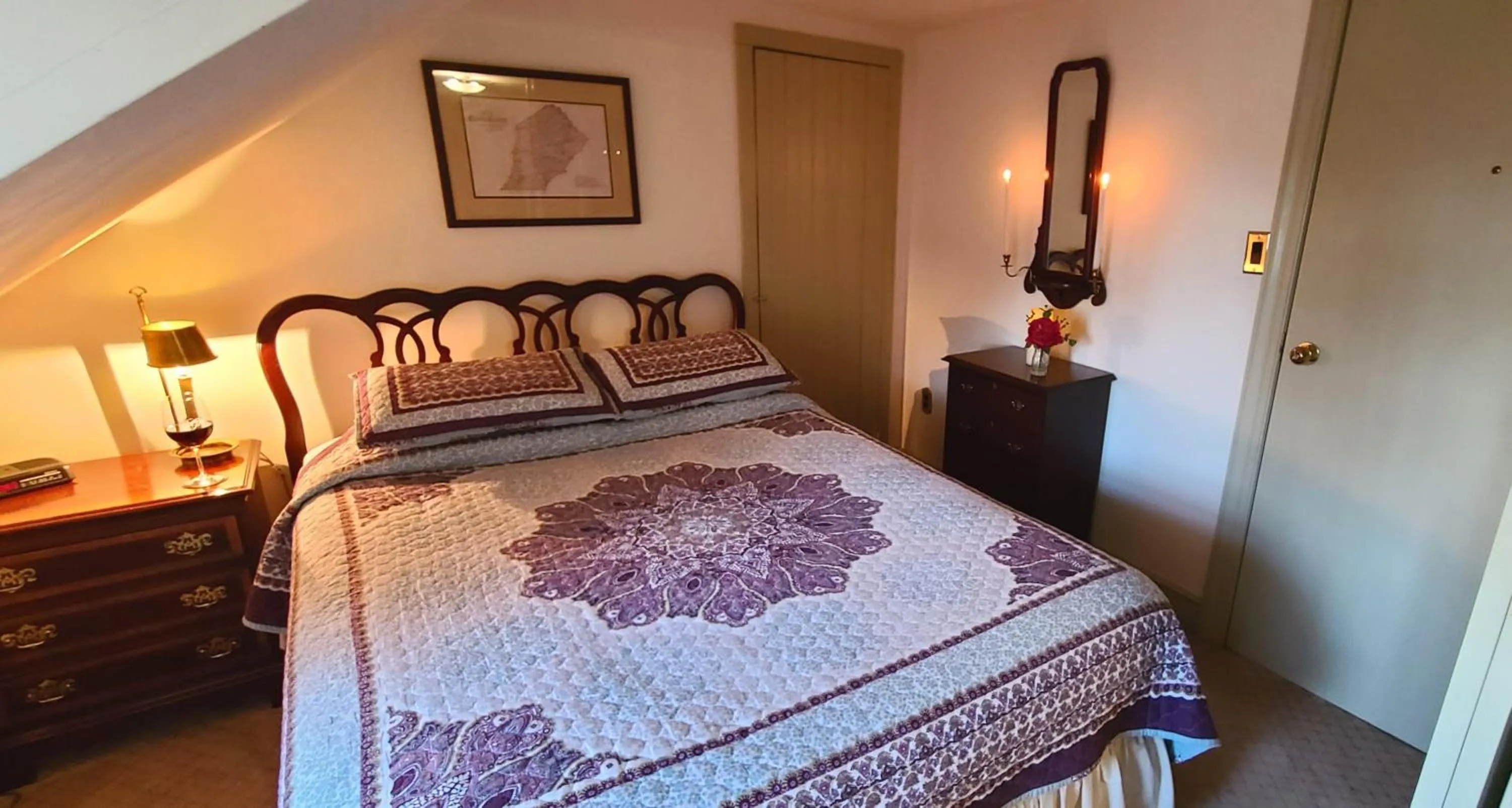 Bed in General Warren