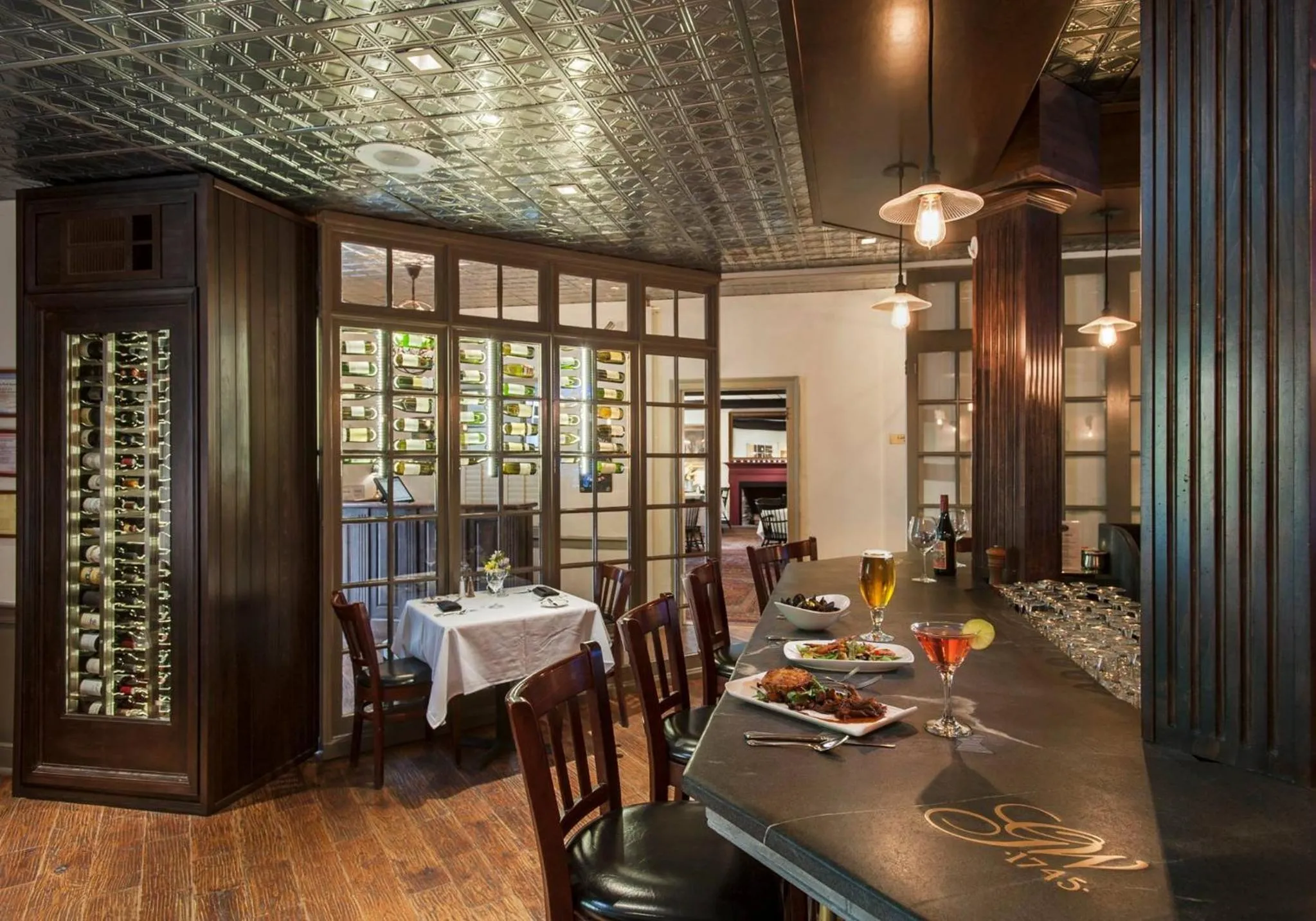 Lounge or bar in General Warren