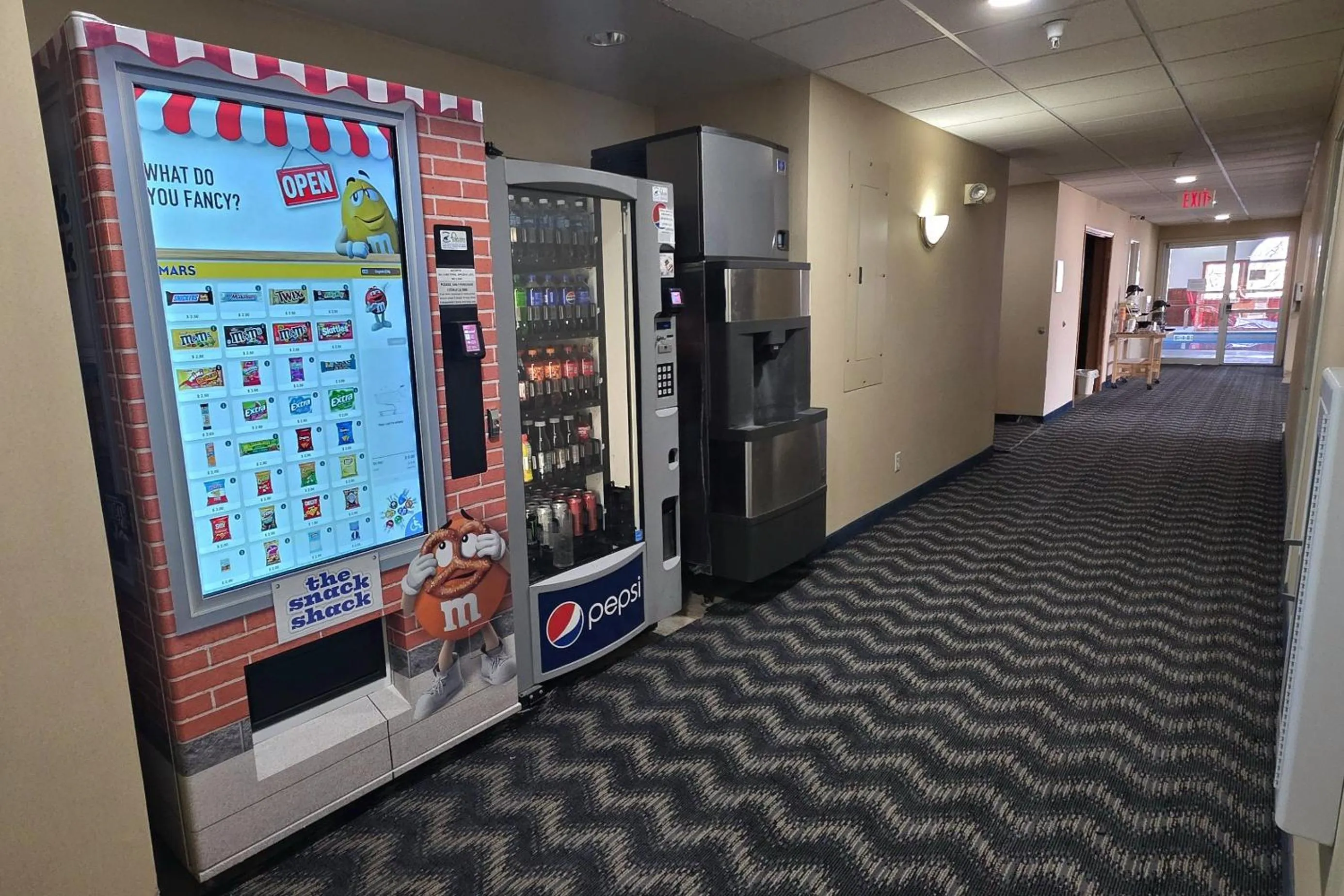 vending machine in Quality Inn & Suites Eldridge Davenport North