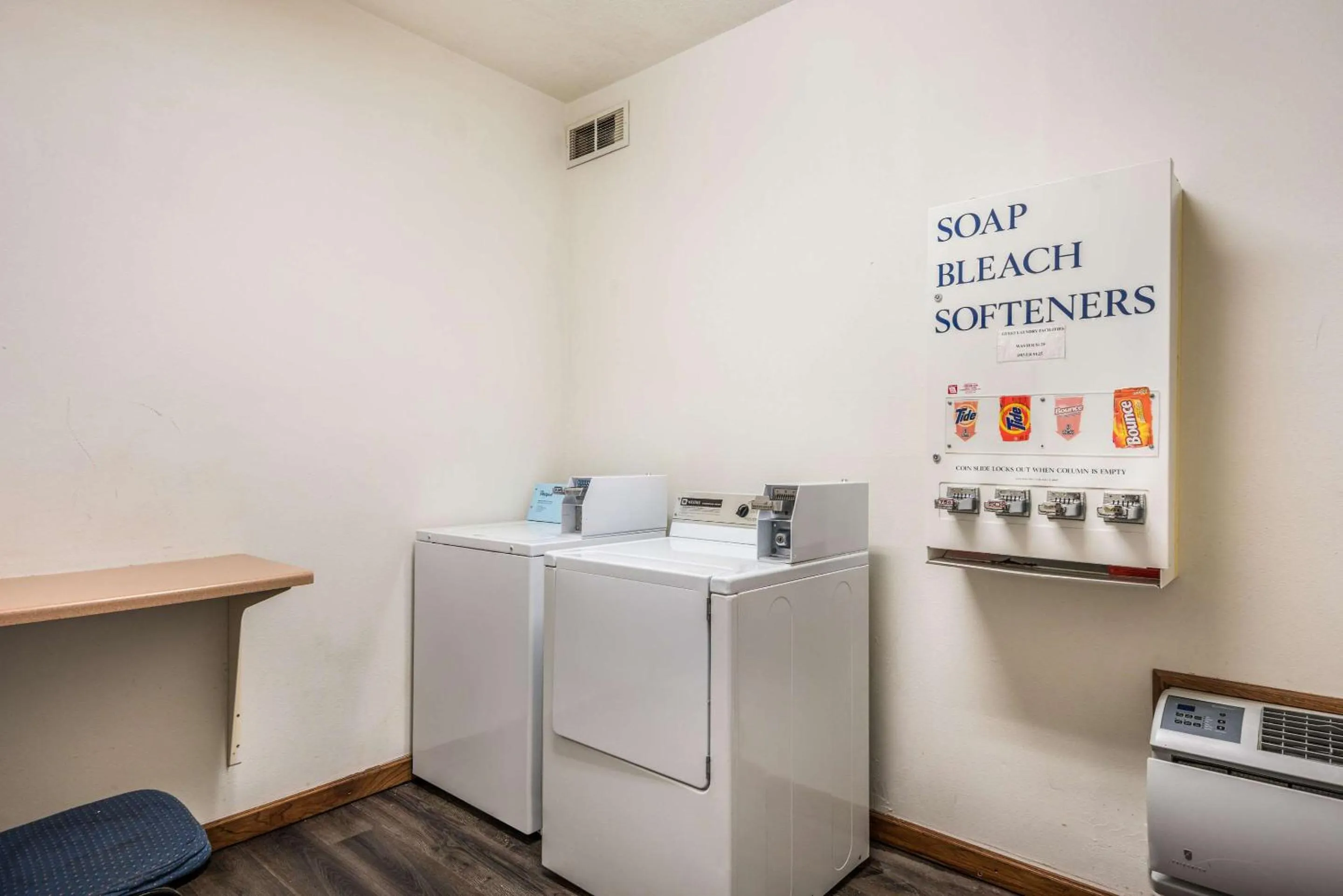 Other in Quality Inn & Suites Eldridge Davenport North