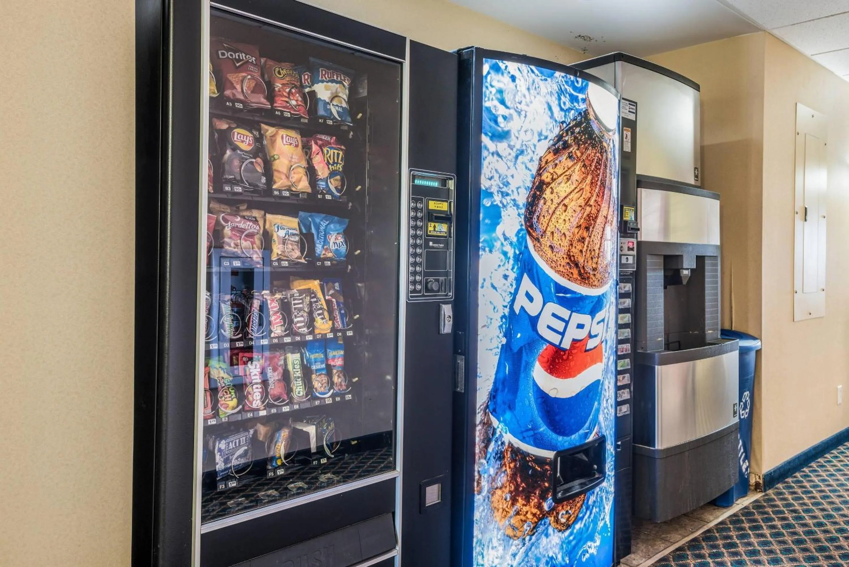 Other in Quality Inn & Suites Eldridge Davenport North