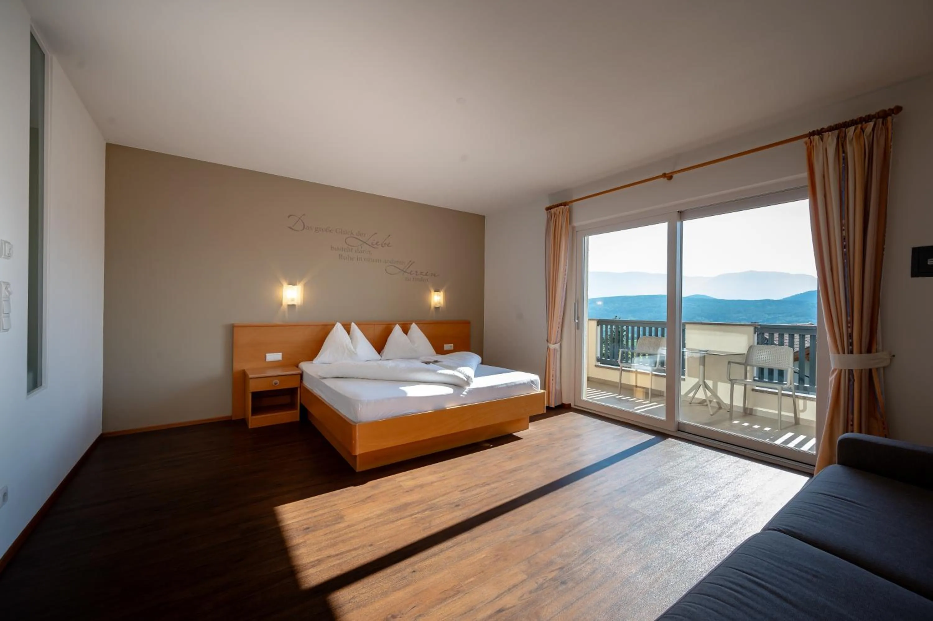 Swimming pool in Garni Hotel Peterlinhof