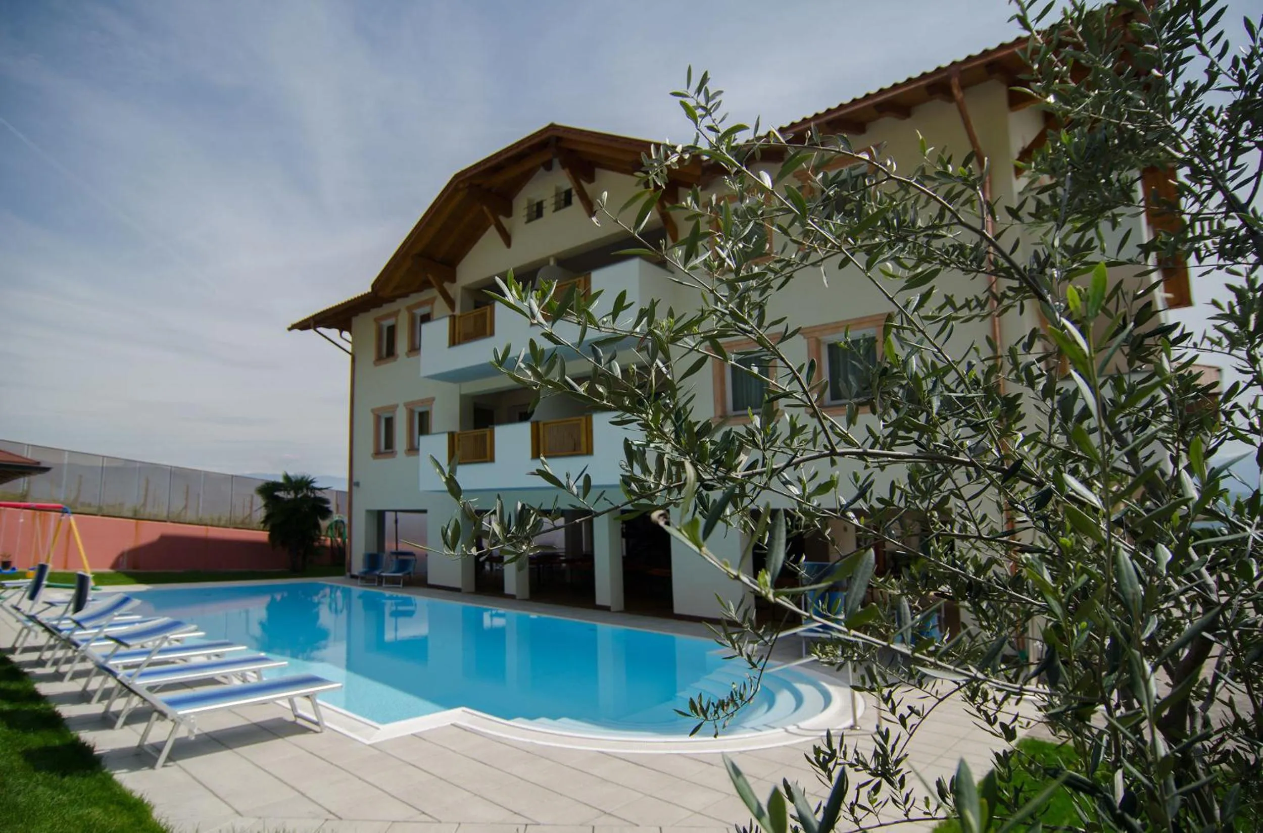 Swimming pool in Garni Hotel Peterlinhof