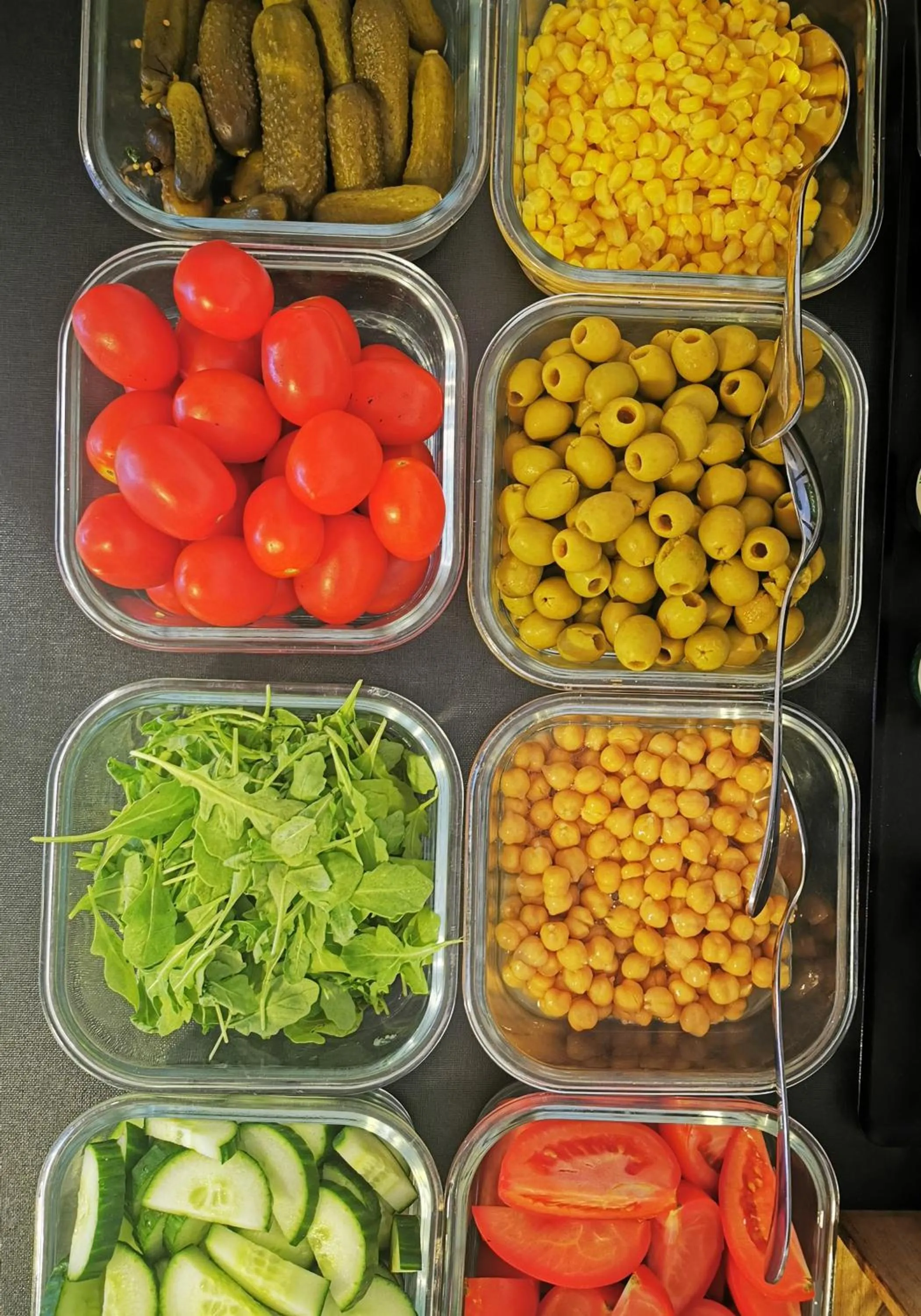 Food and drinks in YMY Boutique Residence