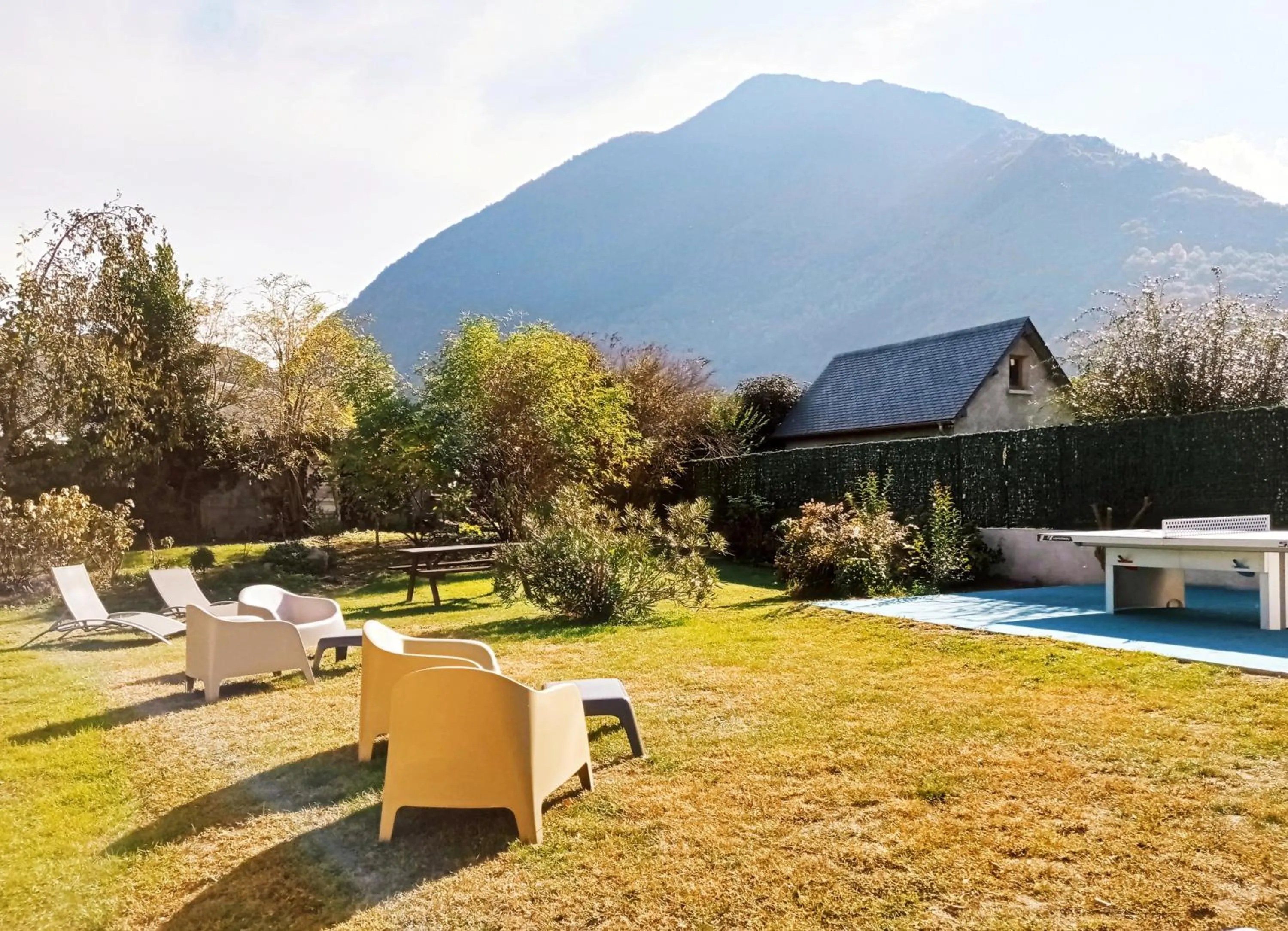 Garden in Hôtel de la Gare