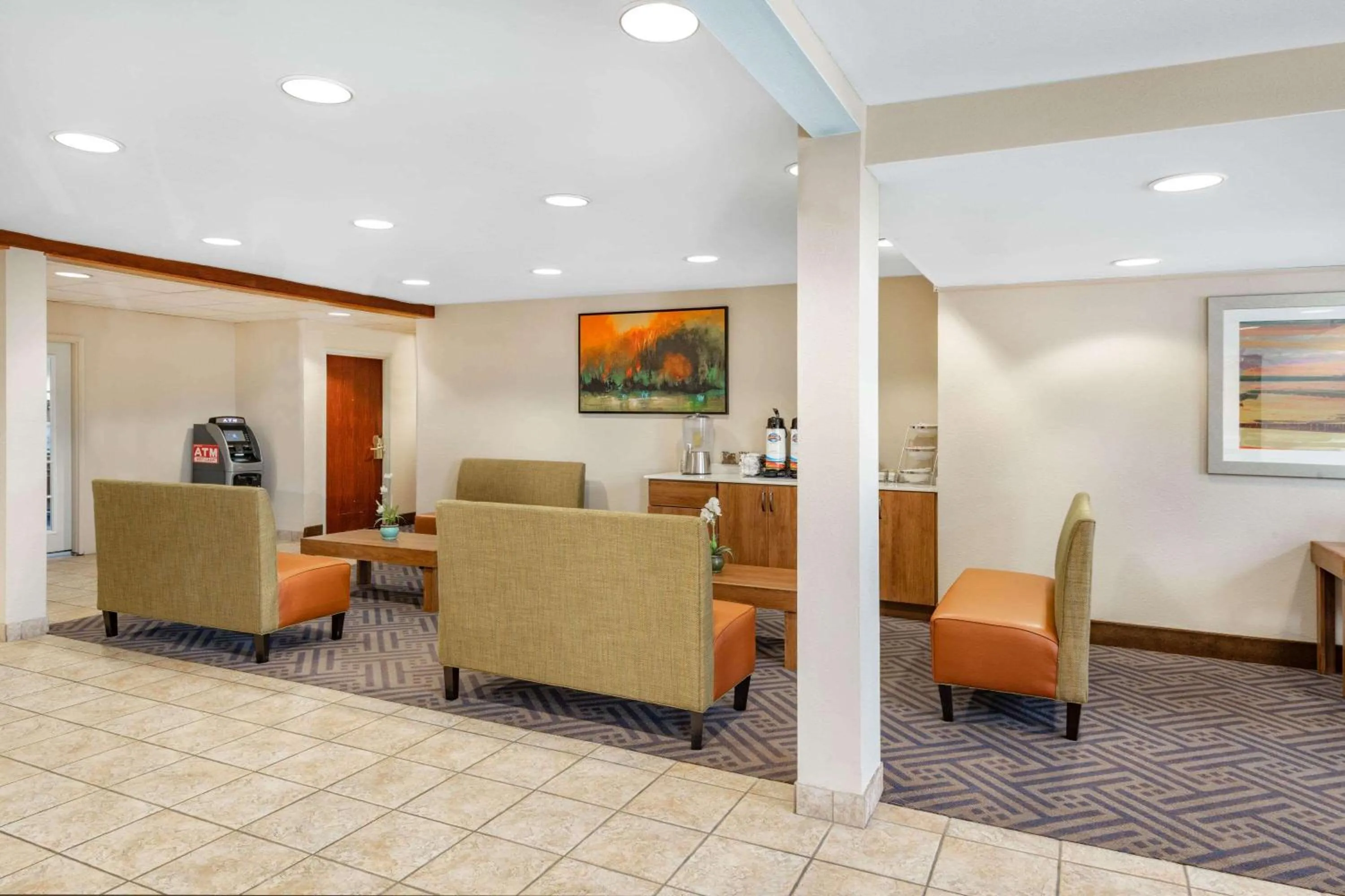 Lobby or reception in Baymont by Wyndham Farmington