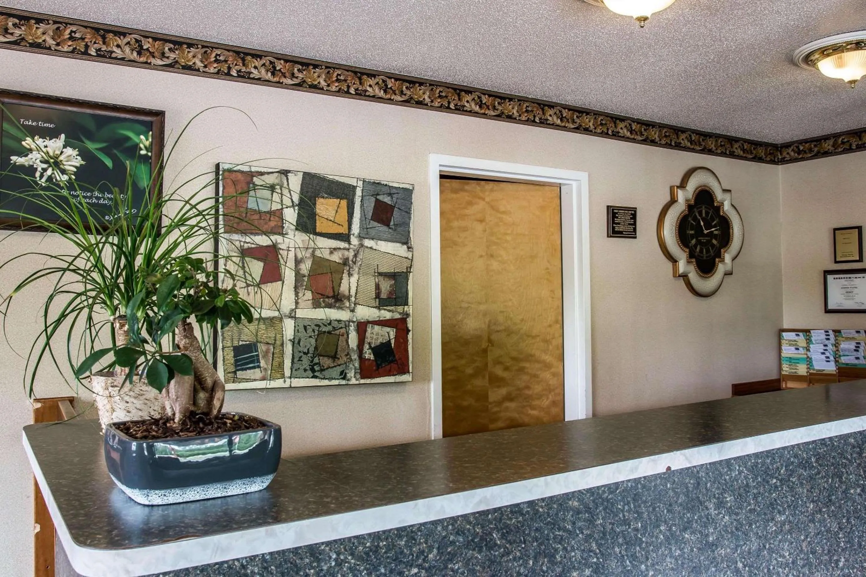 Lobby or reception in Econo Lodge Paw Paw
