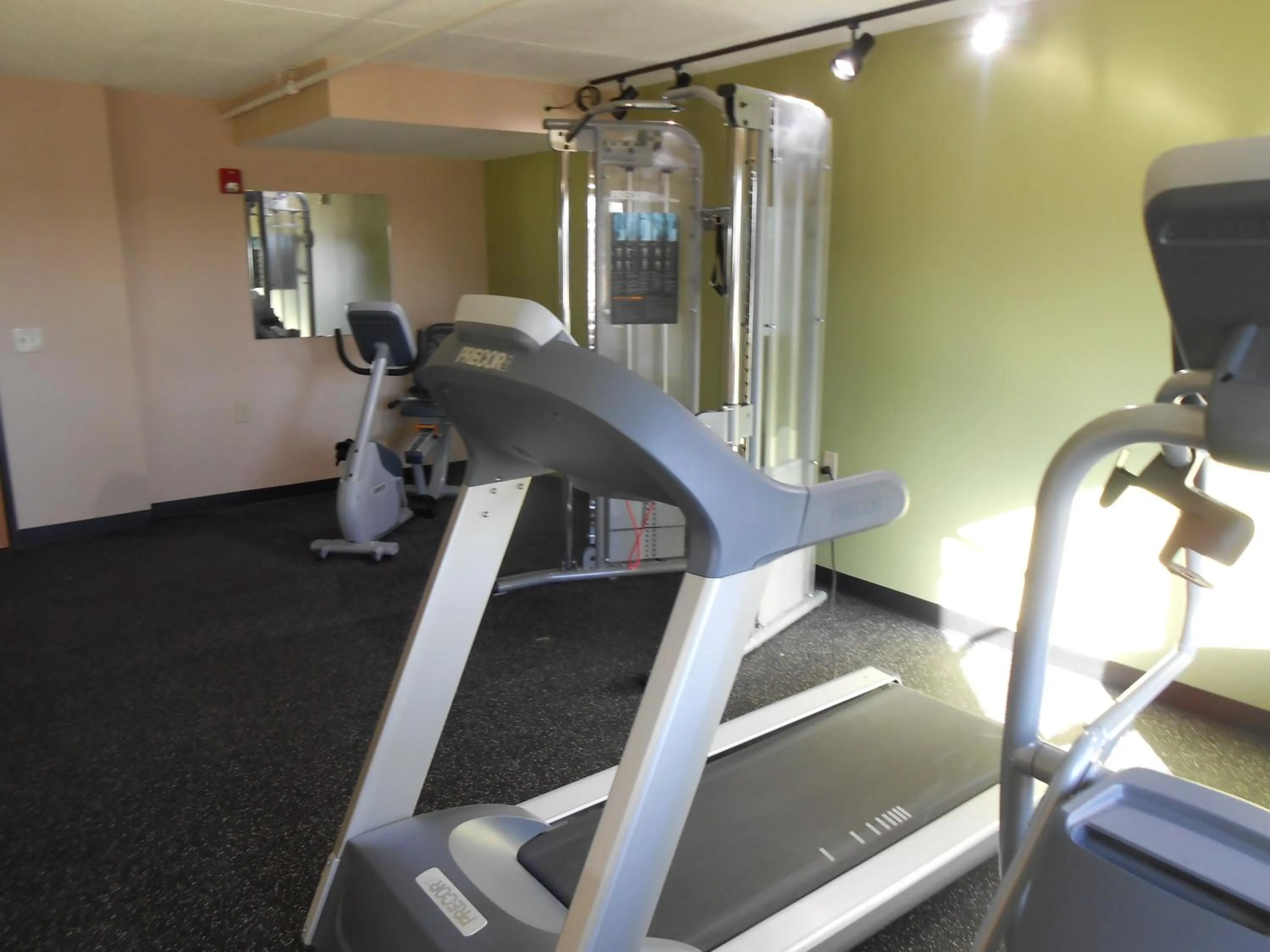 Fitness centre/facilities in AmericInn by Wyndham McAlester