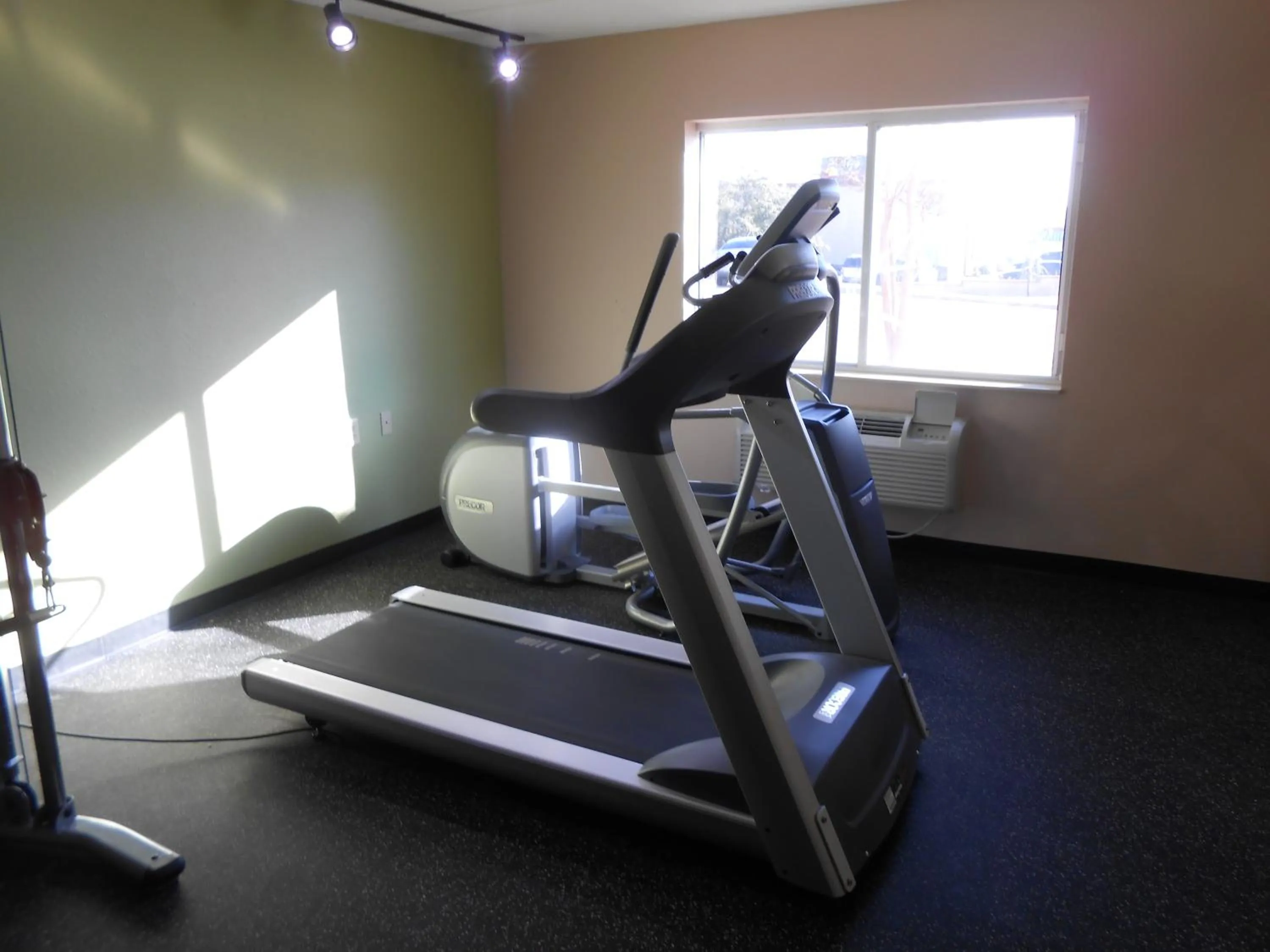 Fitness centre/facilities in AmericInn by Wyndham McAlester