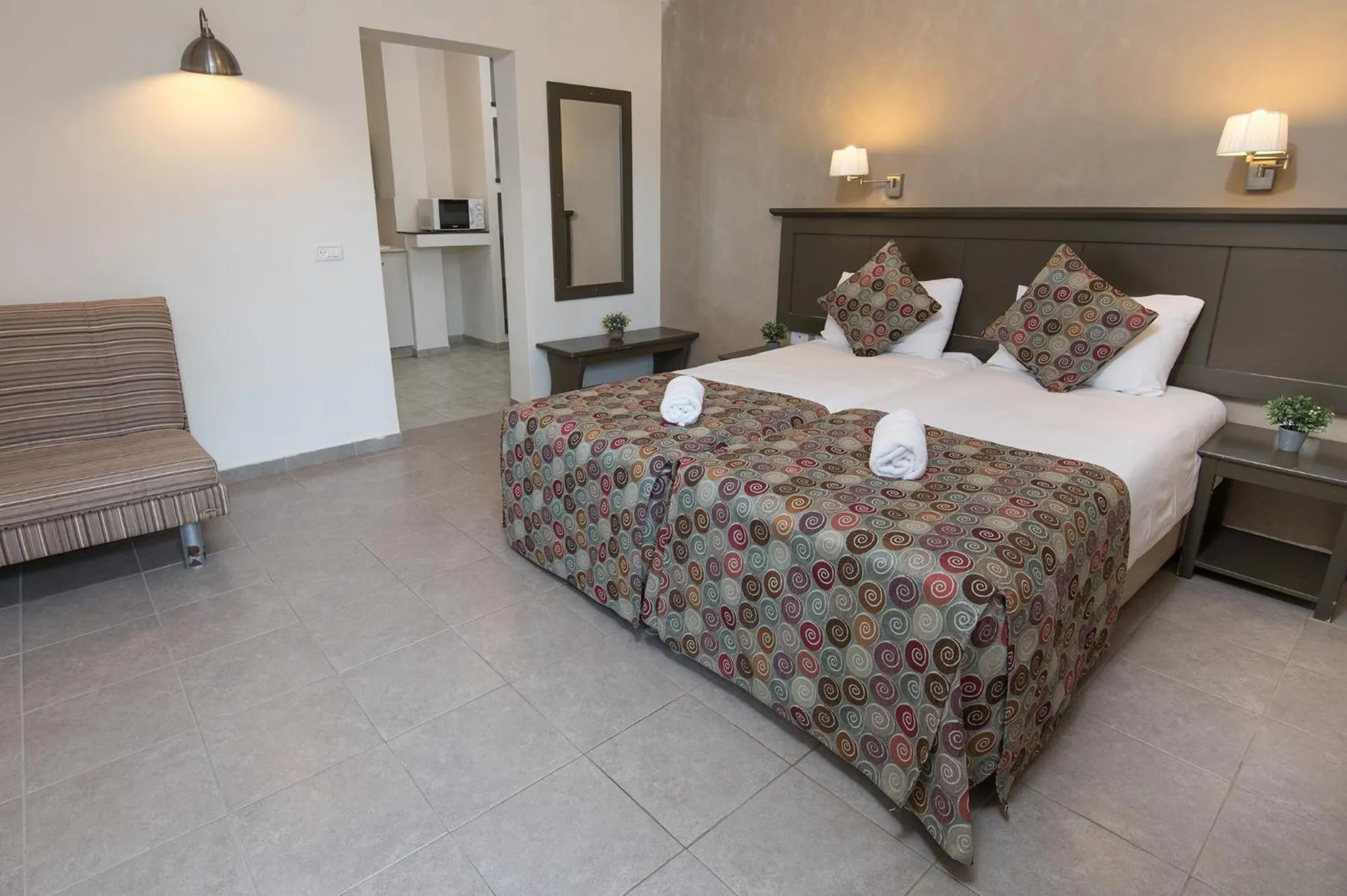 Classic Garden 2+1 in Degania Bet Kibbutz Country Lodging