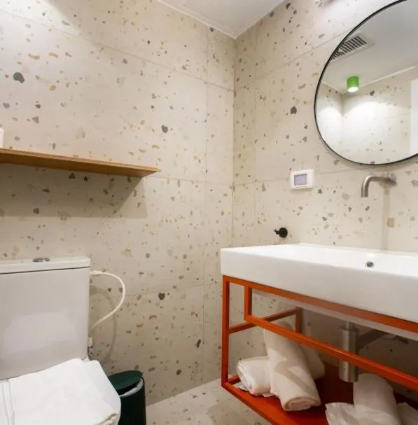 Bathroom in Degania Bet Kibbutz Country Lodging