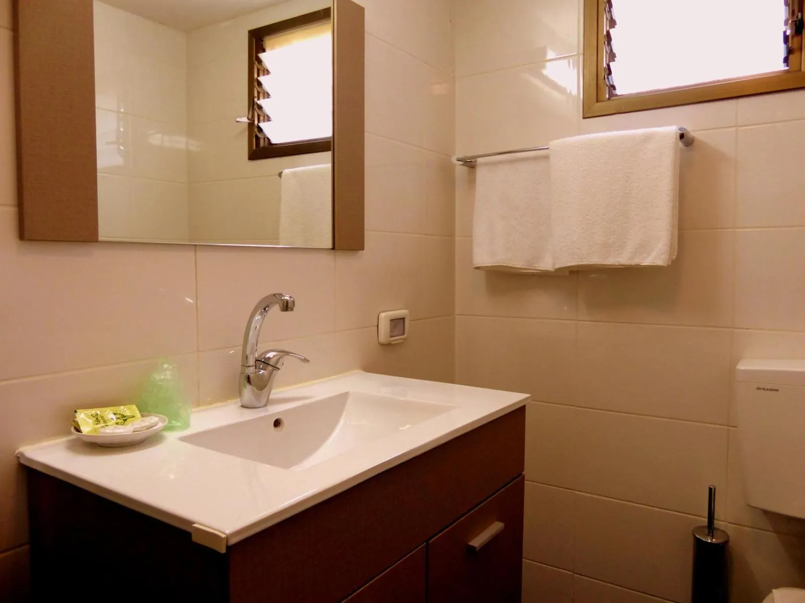 Bathroom in Degania Bet Kibbutz Country Lodging