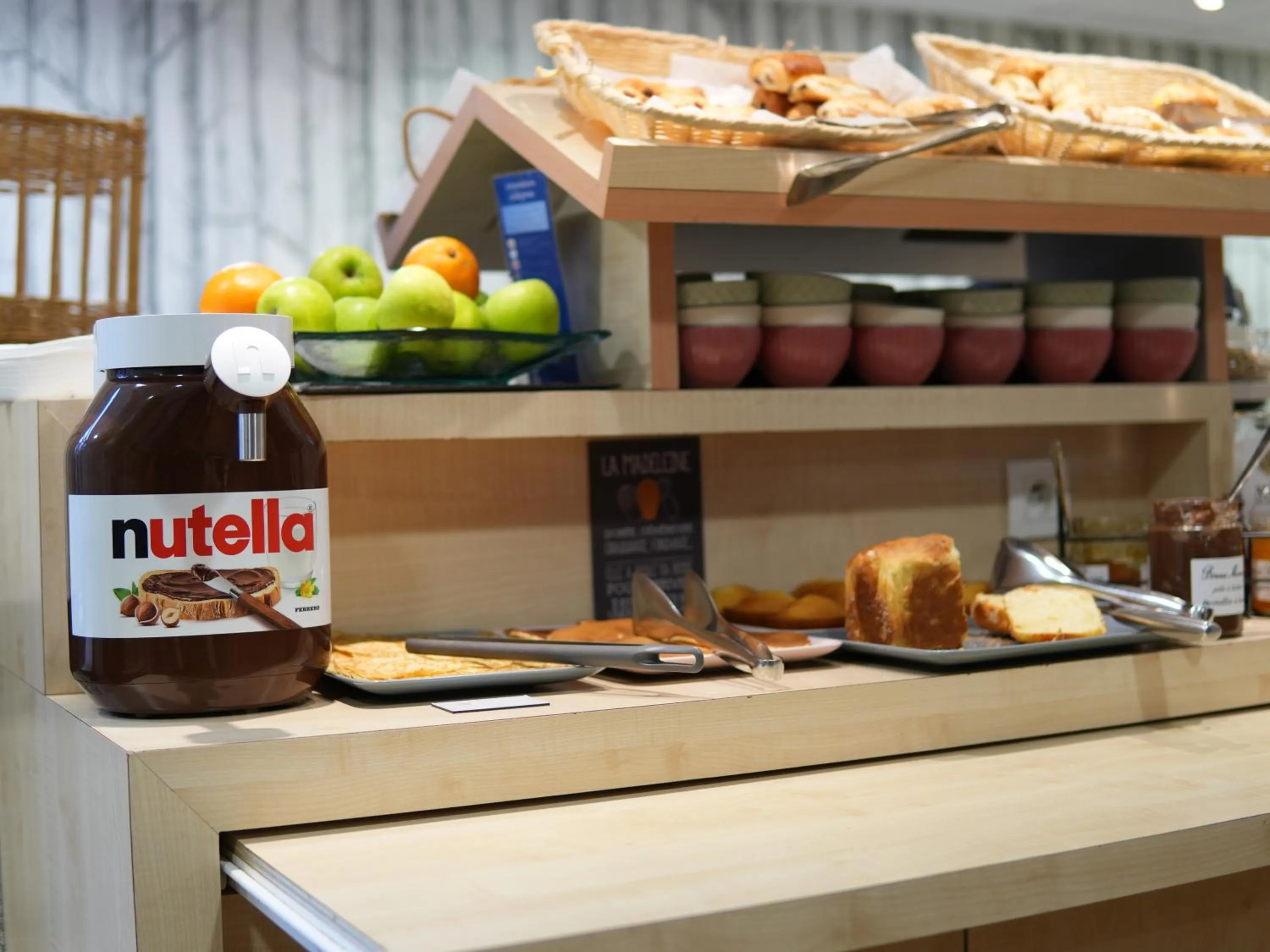 Breakfast in ibis Styles Caen Centre Historique