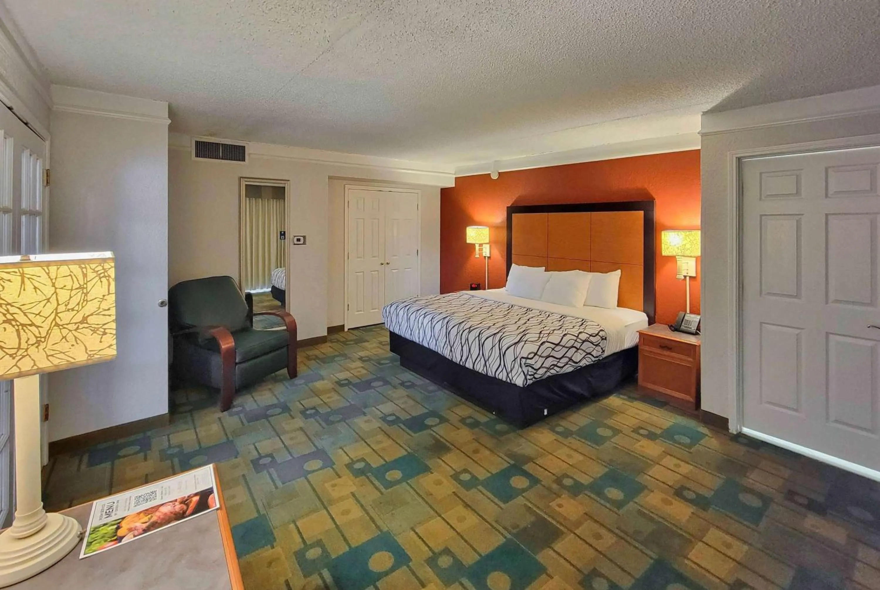 Photo of the whole room, Bed in La Quinta Inn by Wyndham Amarillo West Medical Center