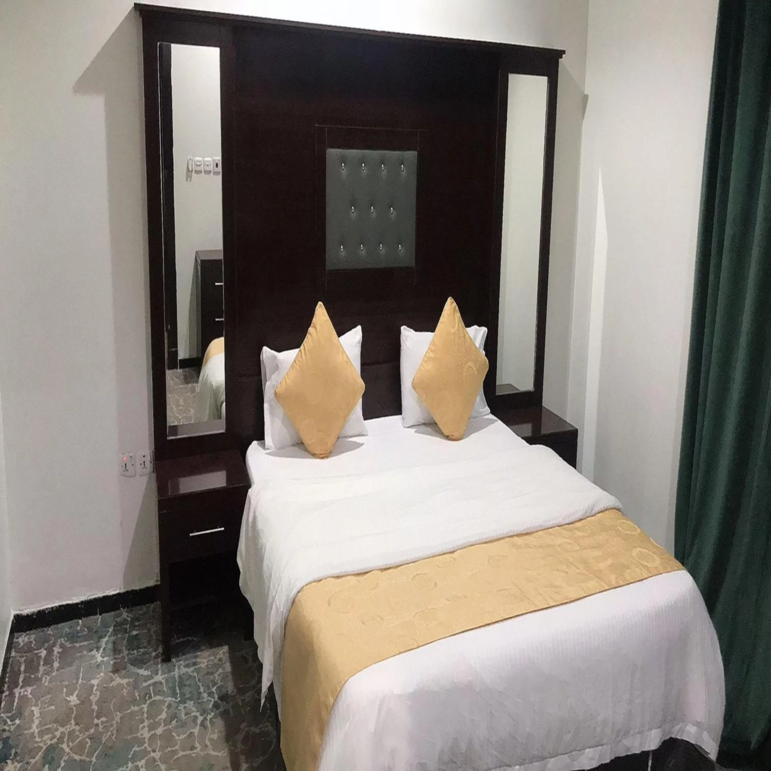 Bed in هذه ليلتي فرع اليرموك- This Lailaty Al Yarmouk Branch