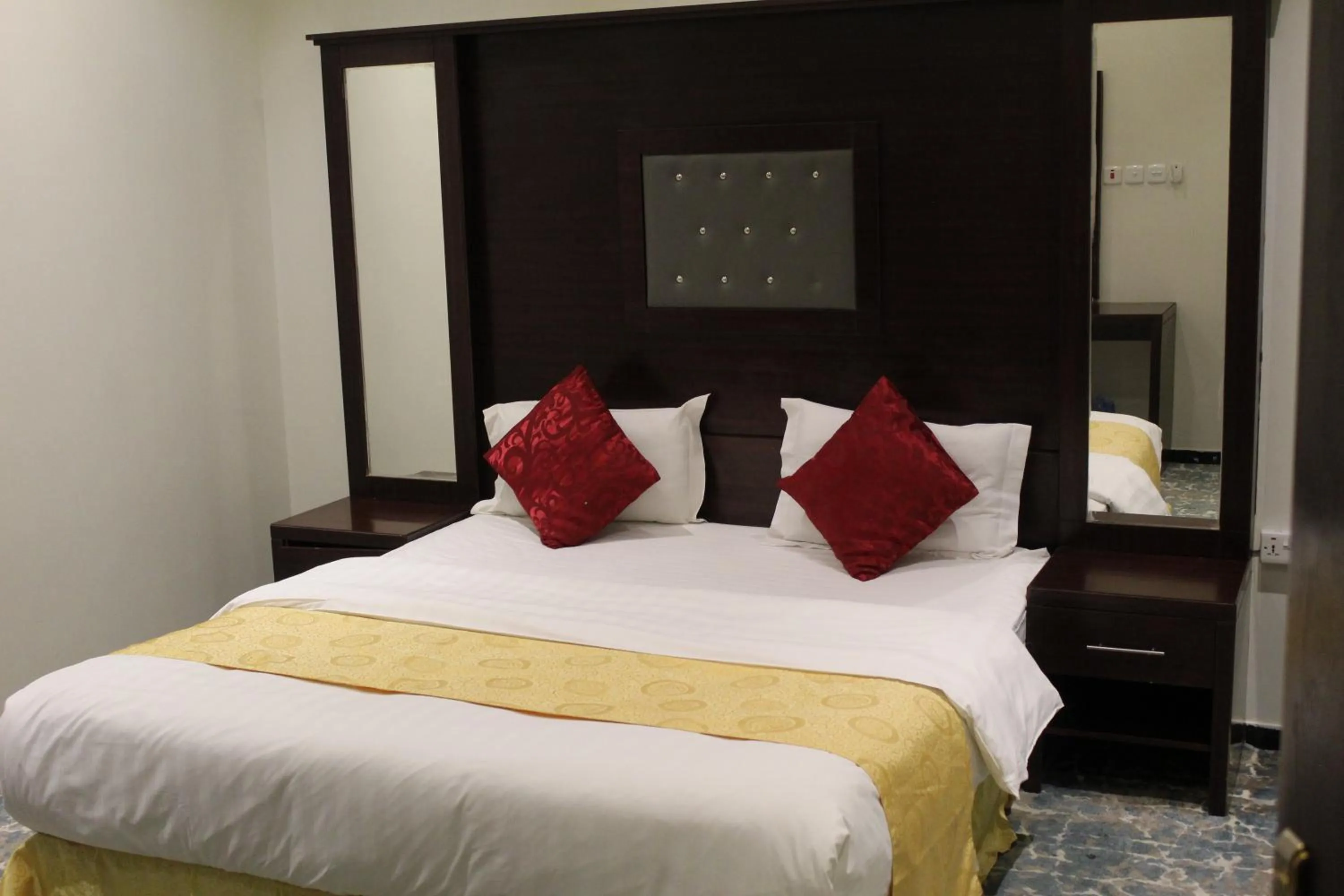 Bedroom, Bed in هذه ليلتي فرع اليرموك- This Lailaty Al Yarmouk Branch