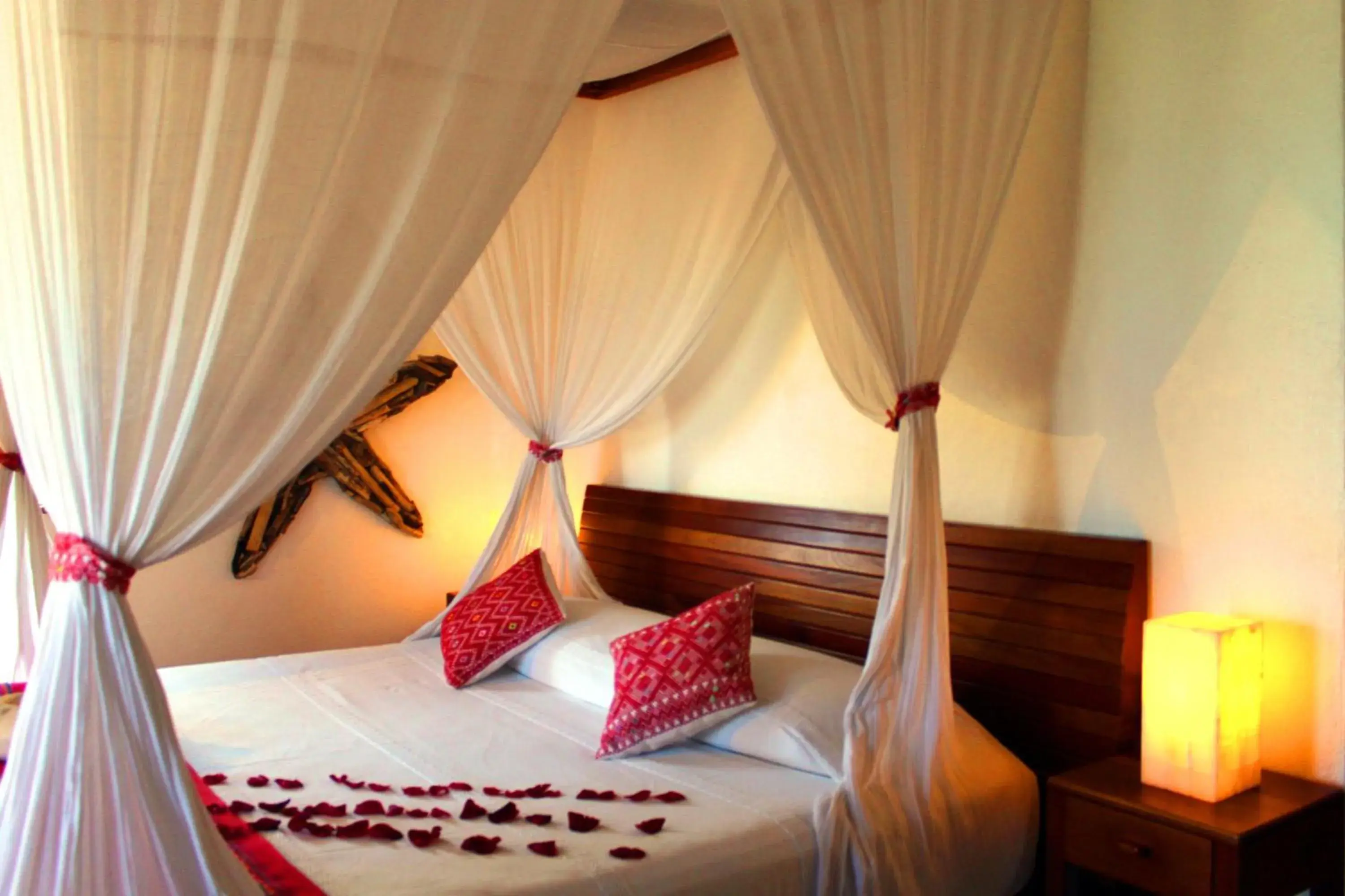 High Floor Room with Balcony and Ocean Front in Hotel Piedra Escondida High Floor Room with Balcony and Ocean Front in Hotel Piedra Escondida