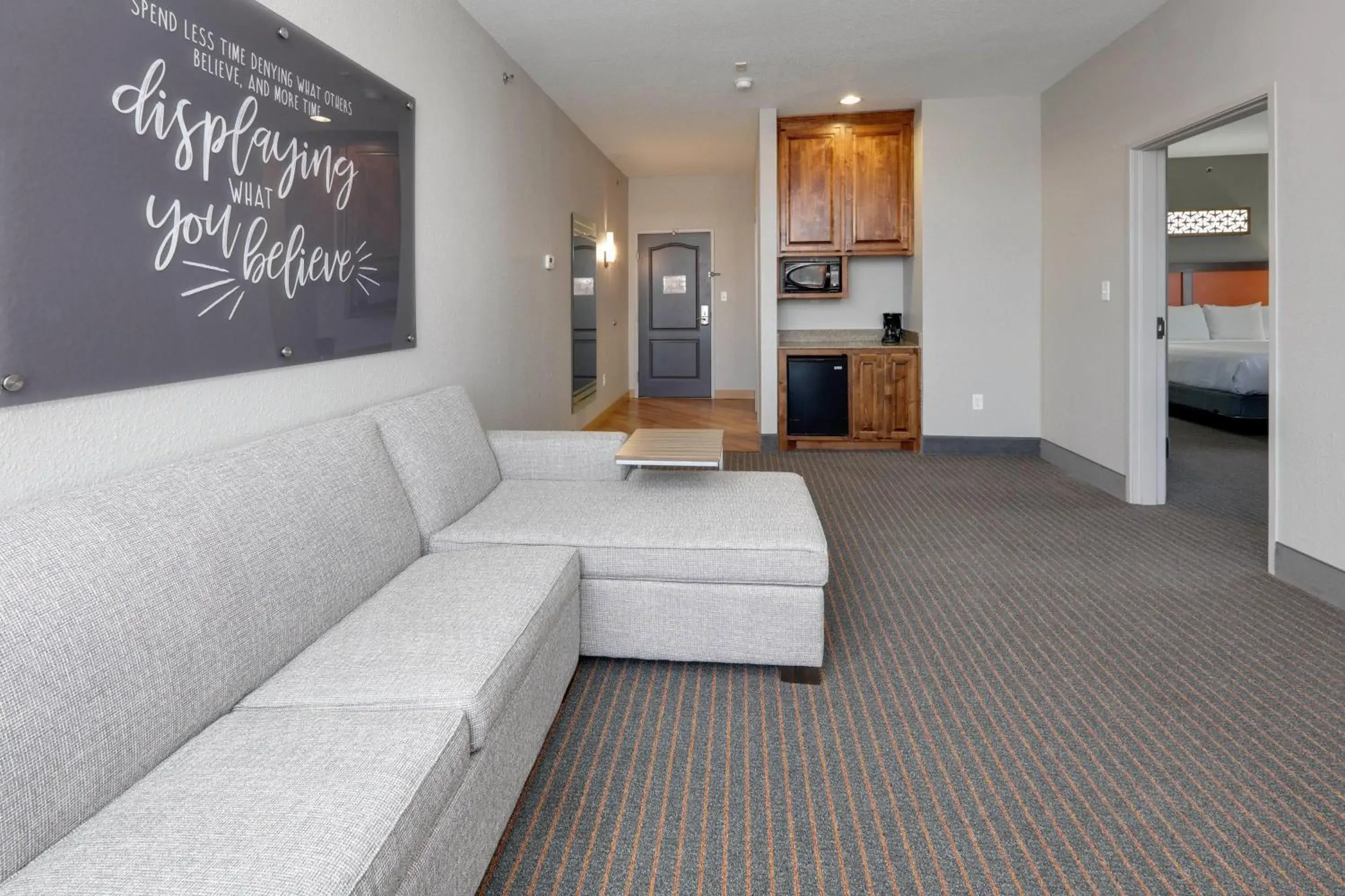 Deluxe Family Suite - Non-Smoking in La Quinta by Wyndham Dallas Love Field Deluxe Family Suite - Non-Smoking in La Quinta by Wyndham Dallas Love Field