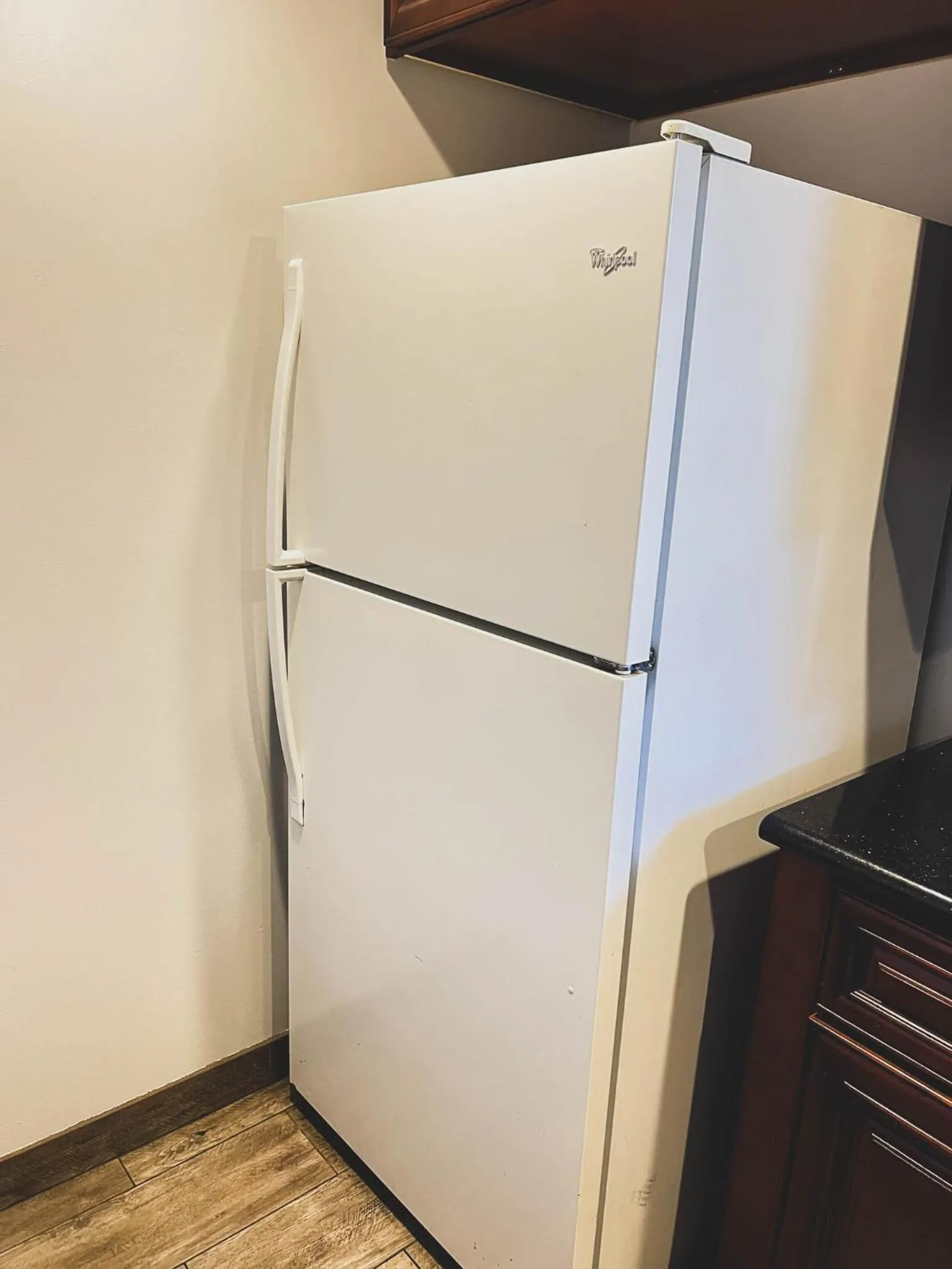 Kitchen or kitchenette in Viking Motel-Ventura