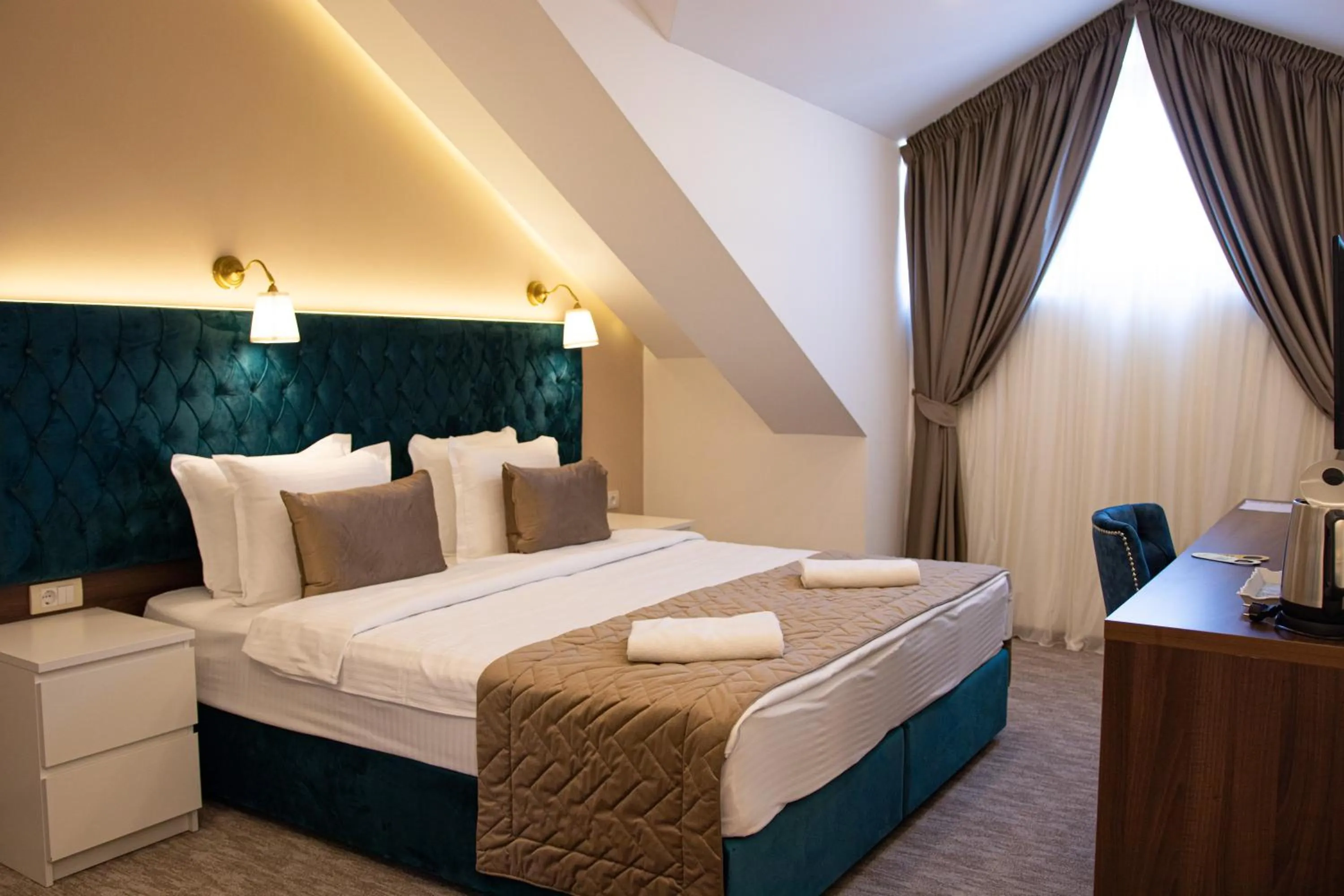 Bedroom, Bed in Luxury Rooms Skadarlija