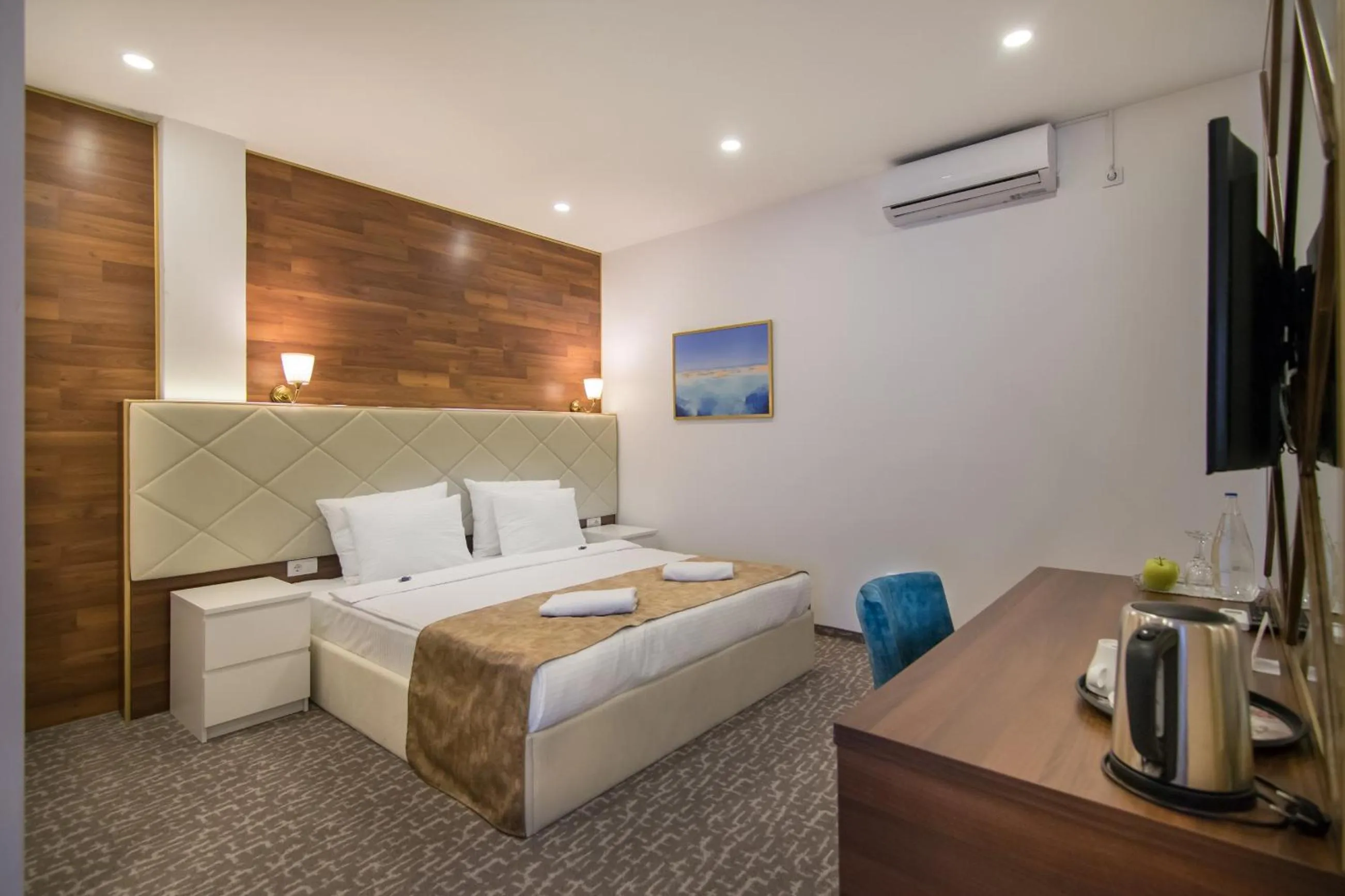 Bed in Luxury Rooms Skadarlija