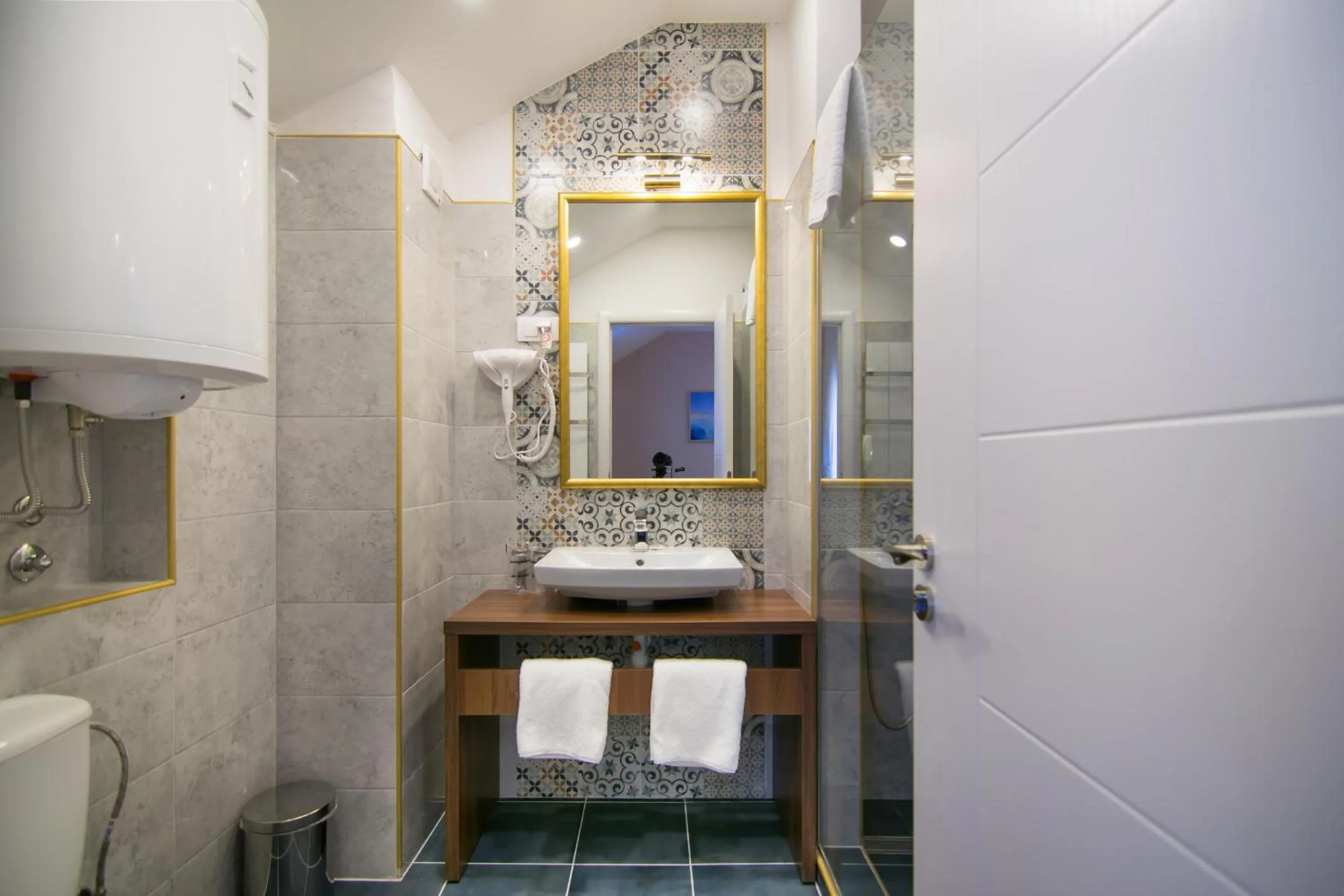 Bathroom in Luxury Rooms Skadarlija