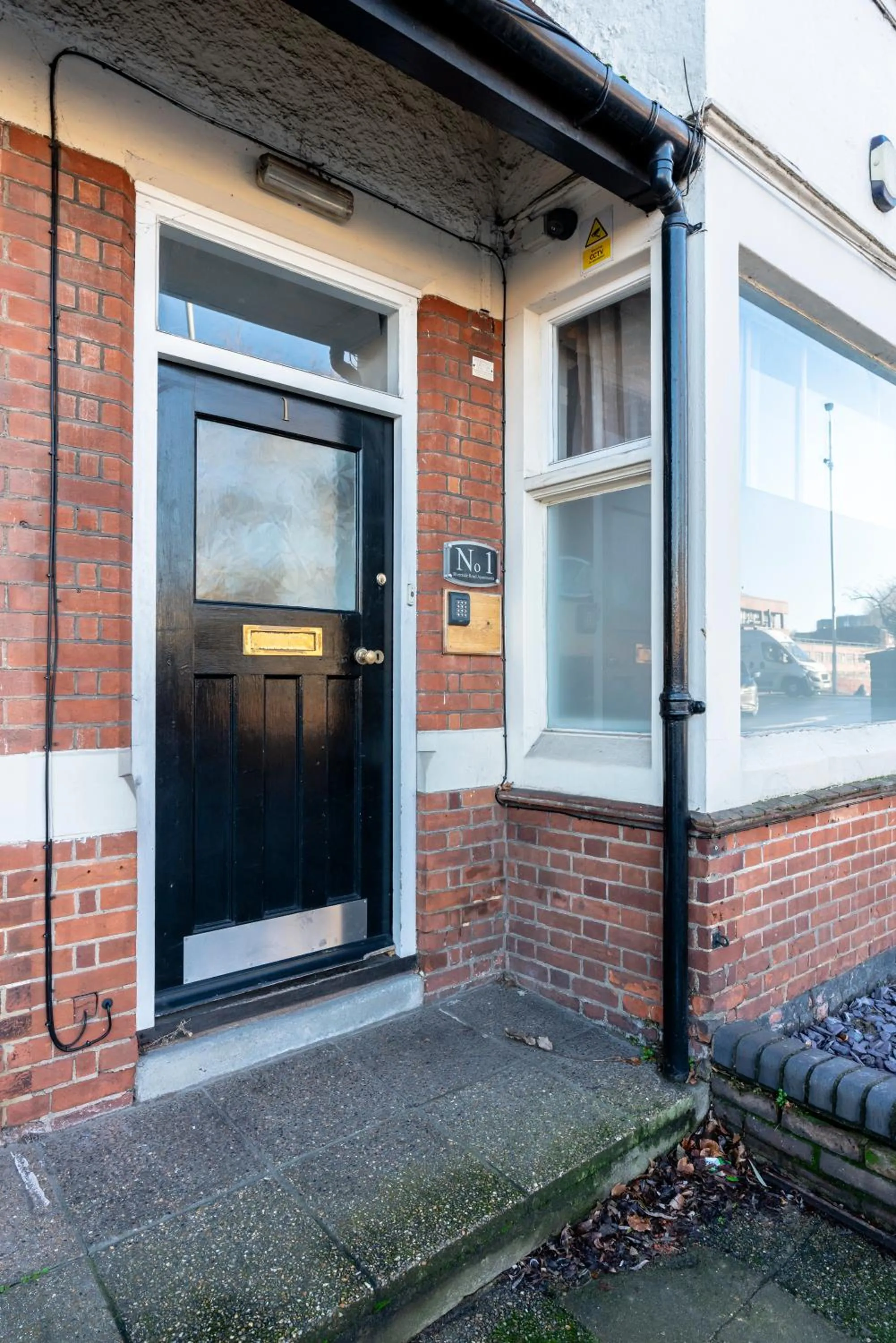 1 Riverside Apartments