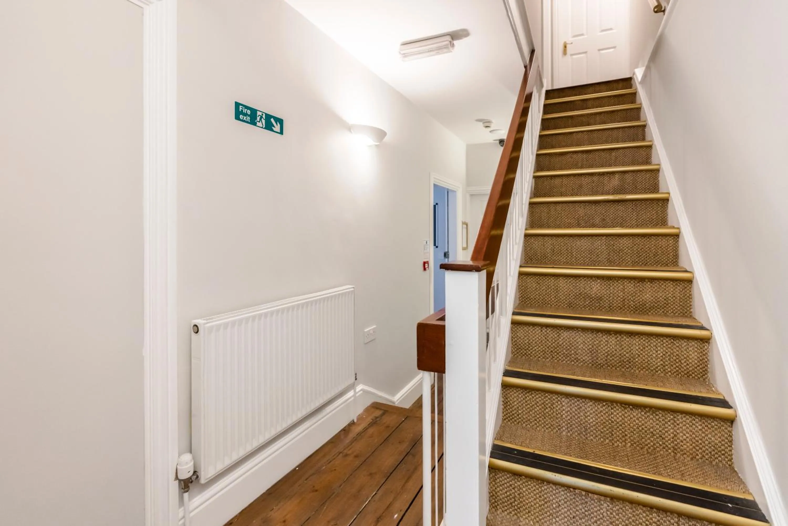 1 Riverside Apartments