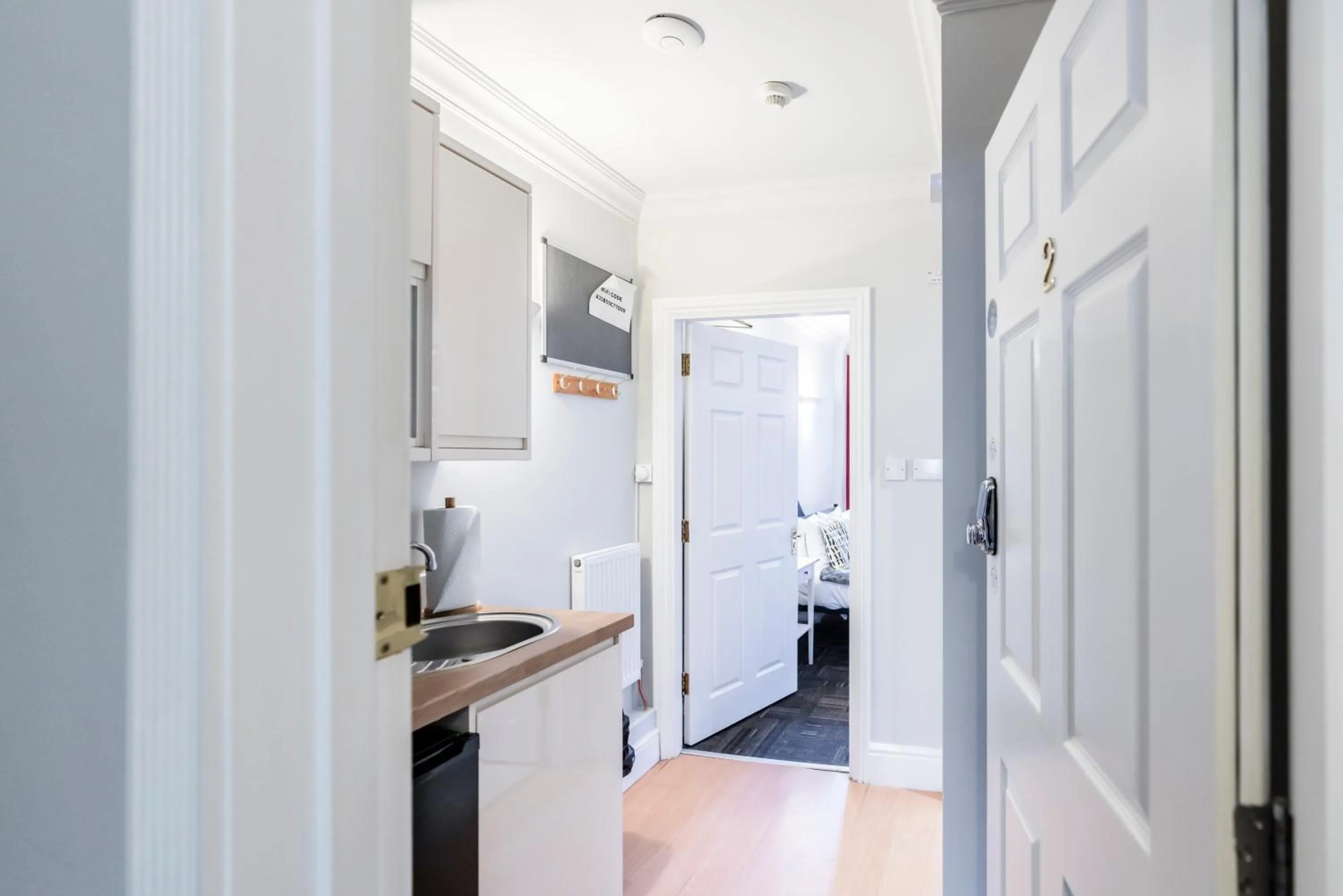 Bed in 1 Riverside Apartments