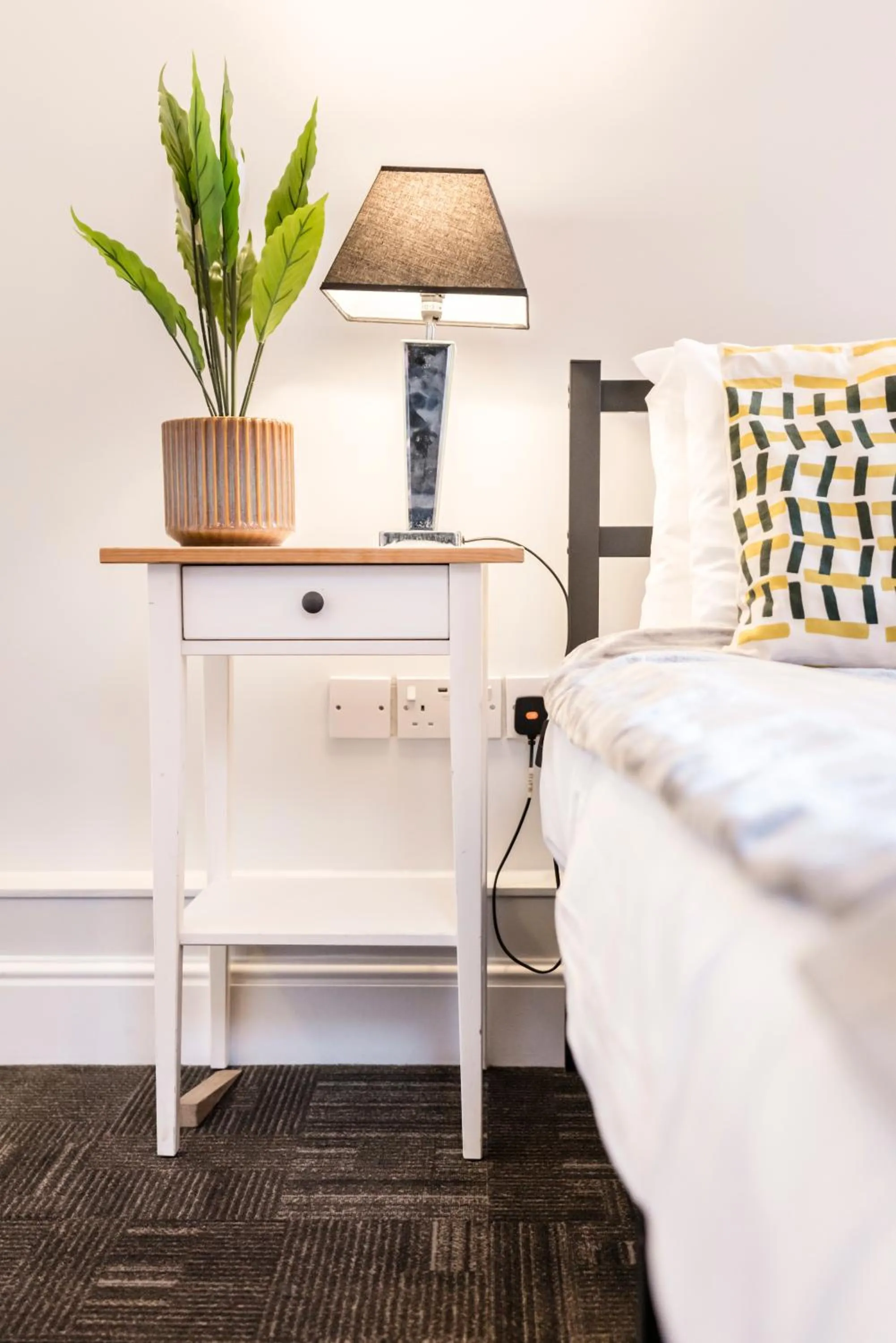 Bed in 1 Riverside Apartments