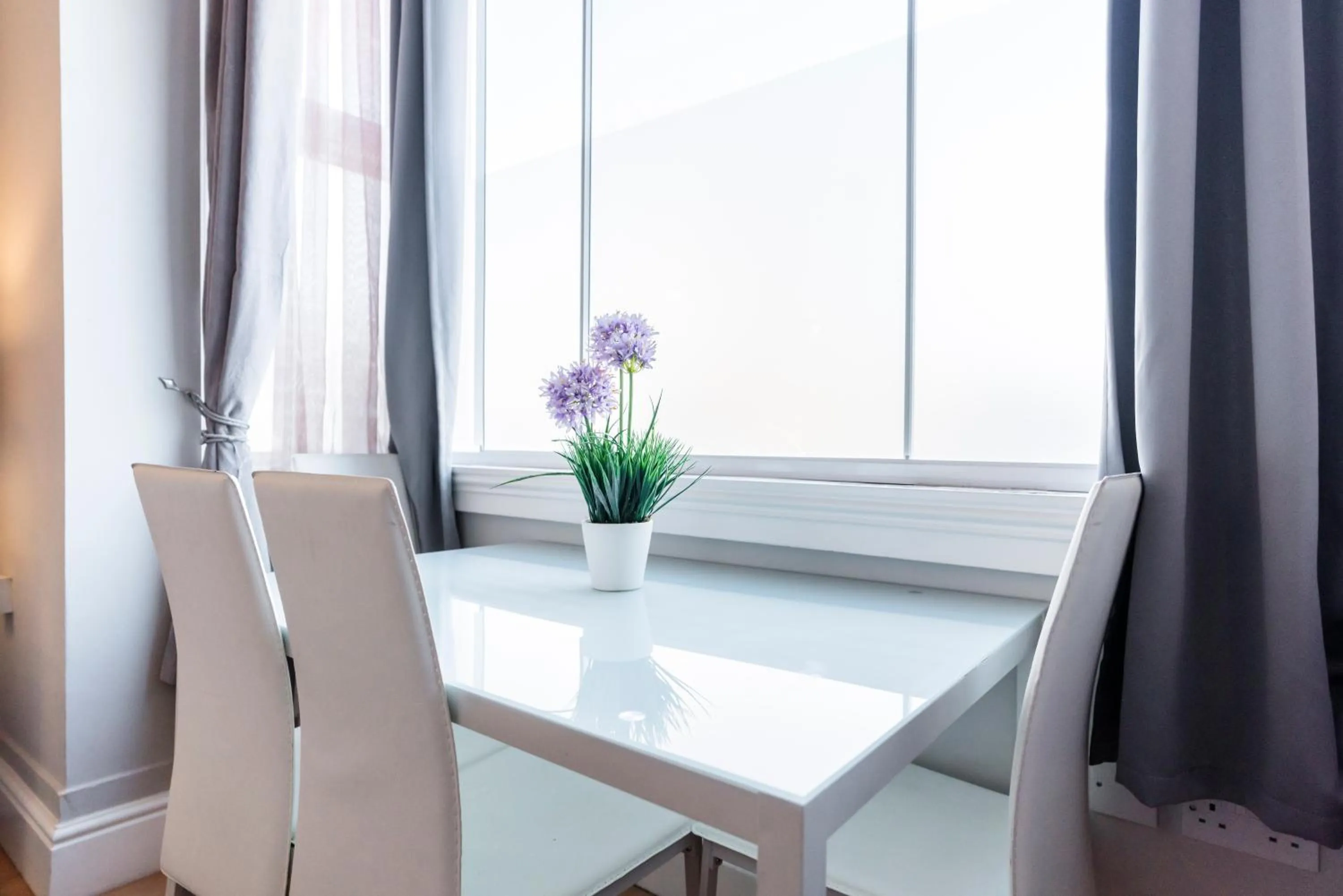 1 Riverside Apartments