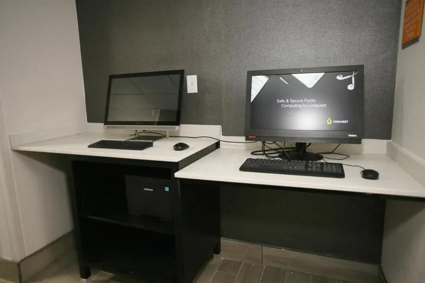 La Quinta by Wyndham Des Moines West Clive