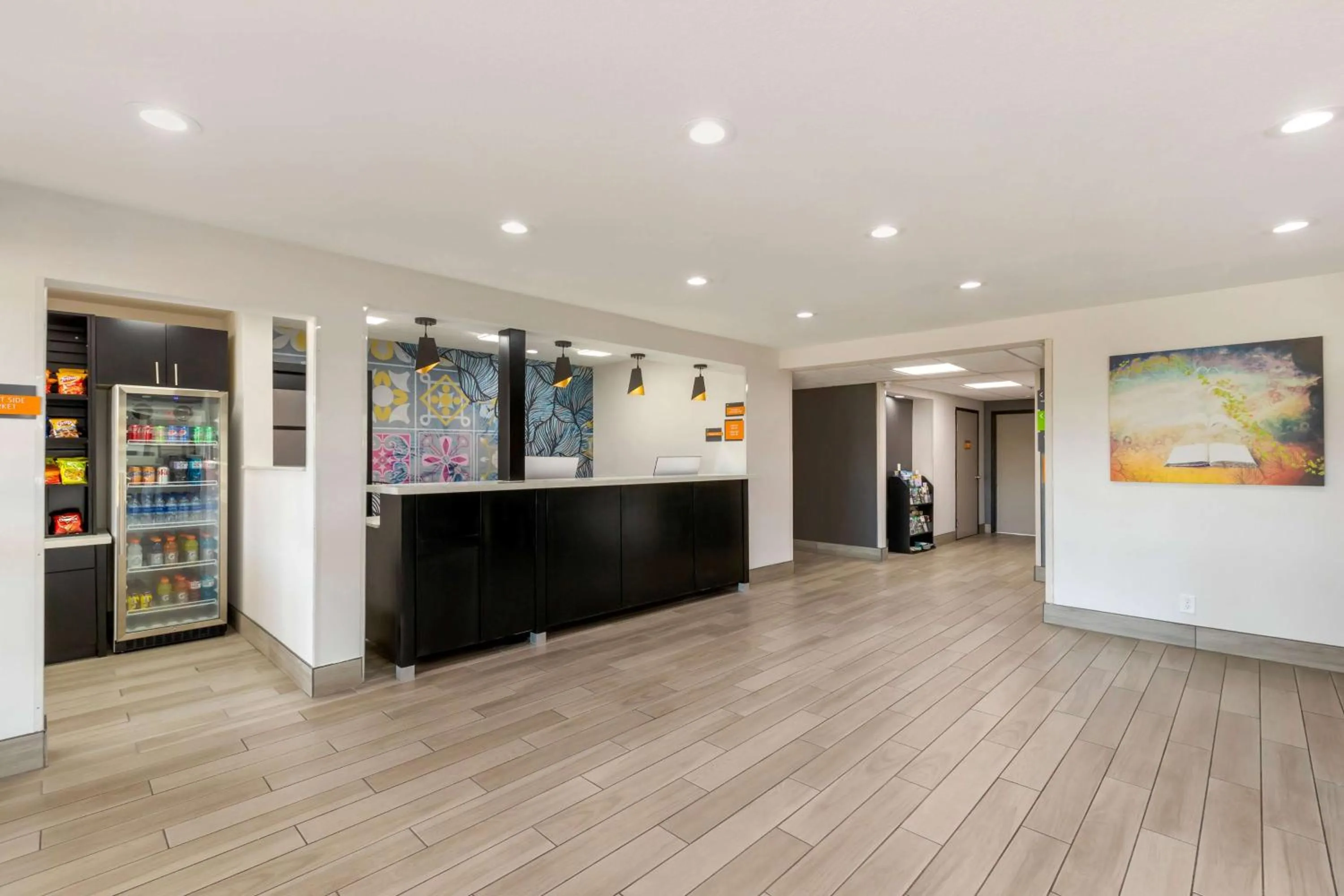 Lobby or reception in La Quinta by Wyndham Des Moines West Clive