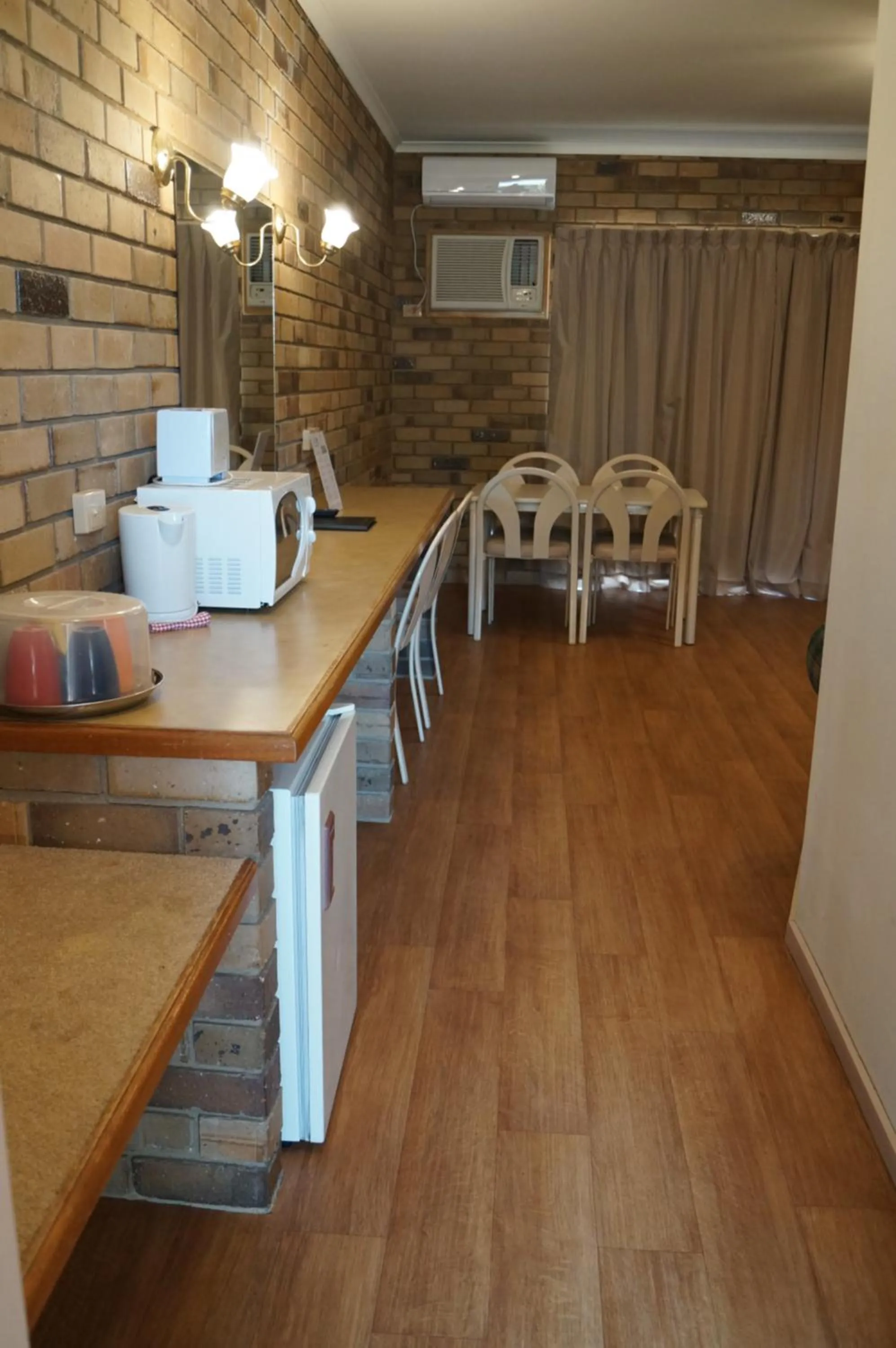 Magdala Motor Lodge & Lakeside Restaurant