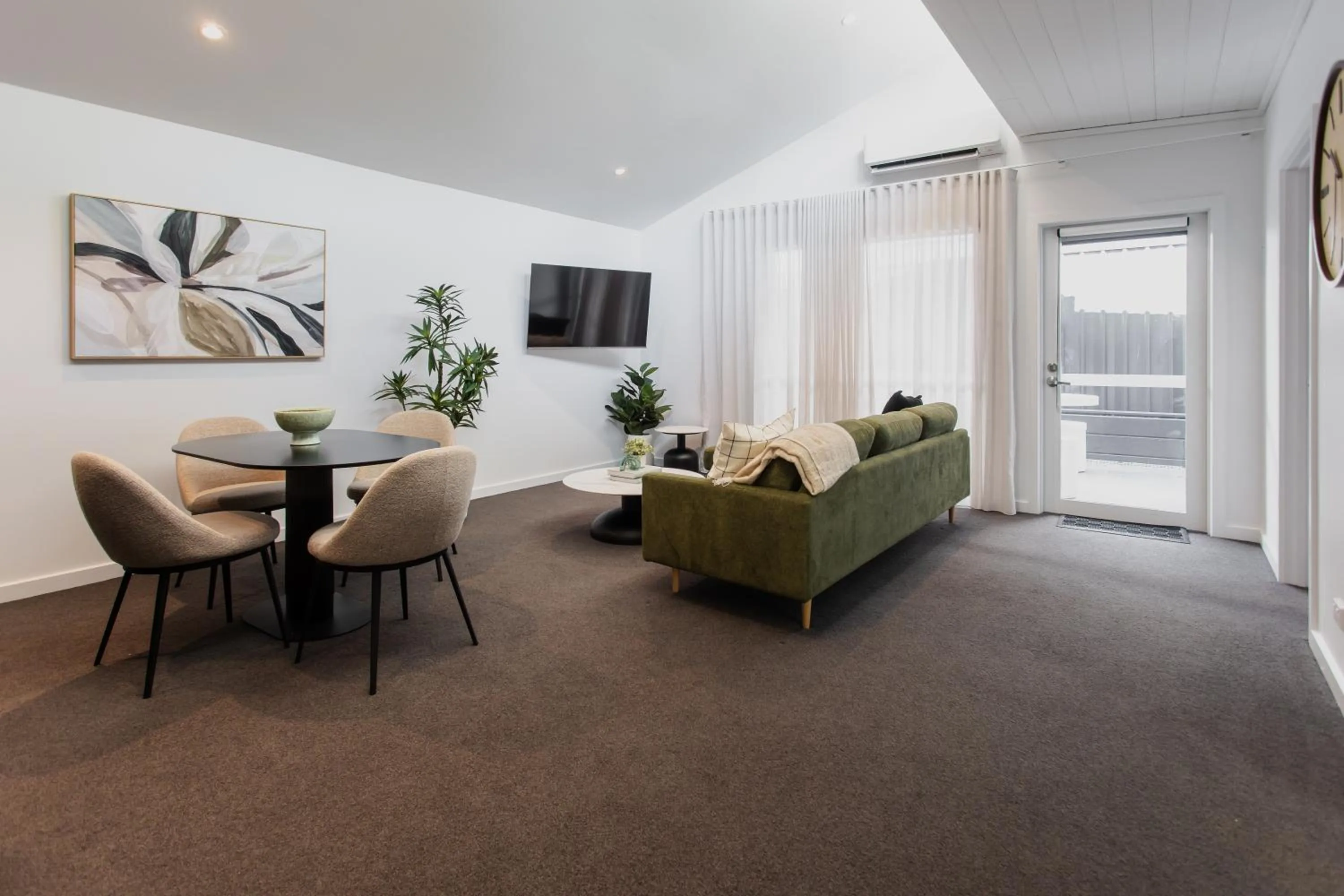 Living room in Yarra Valley Grand