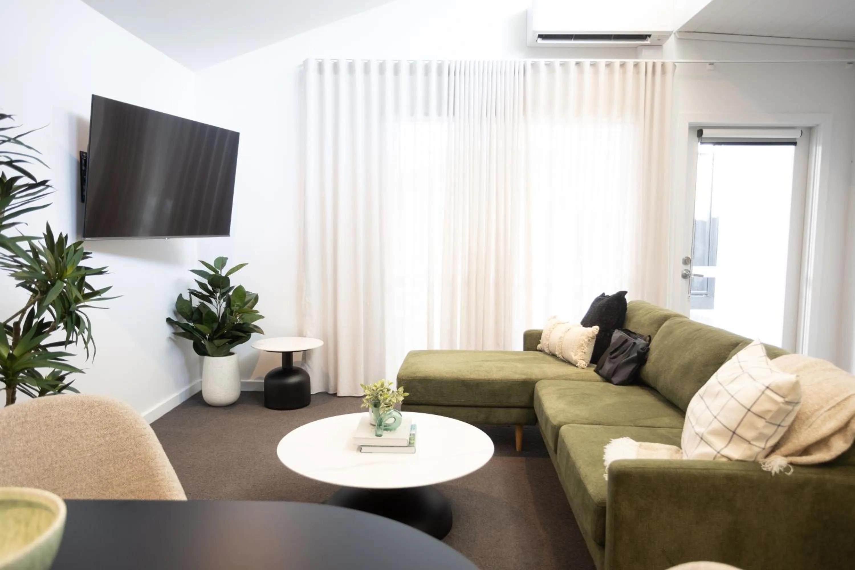 Living room in Yarra Valley Grand