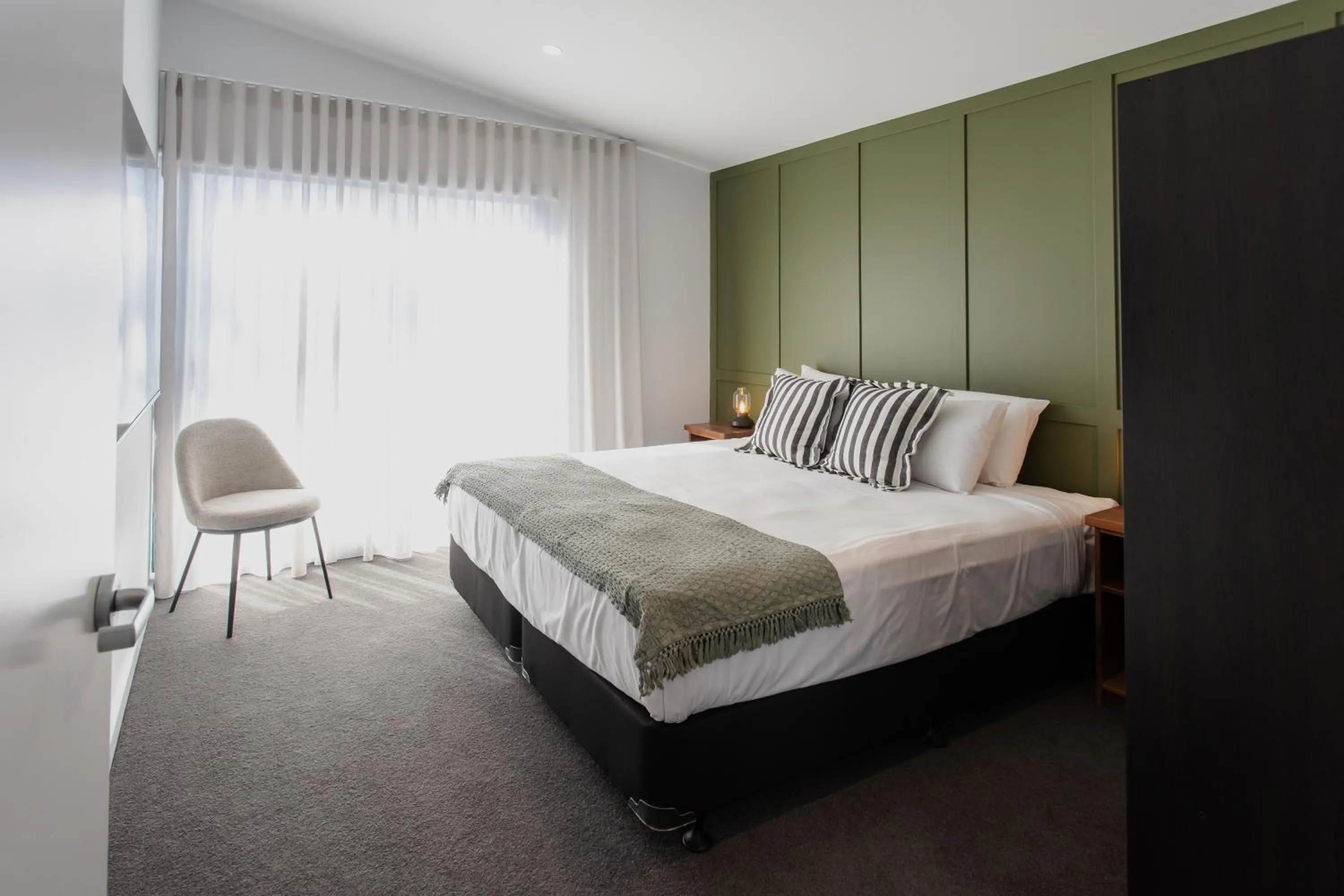 Bedroom, Bed in Yarra Valley Grand