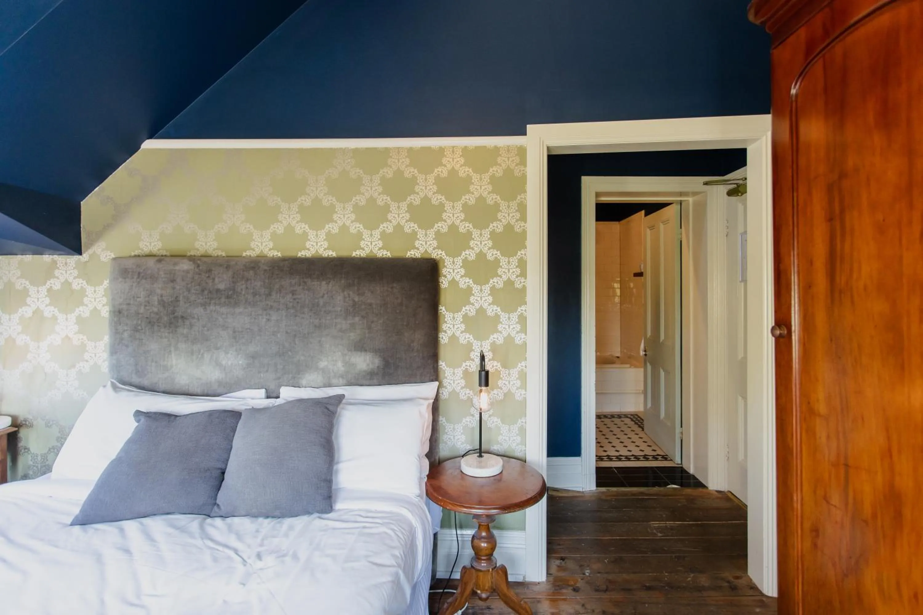 Bed in Yarra Valley Grand