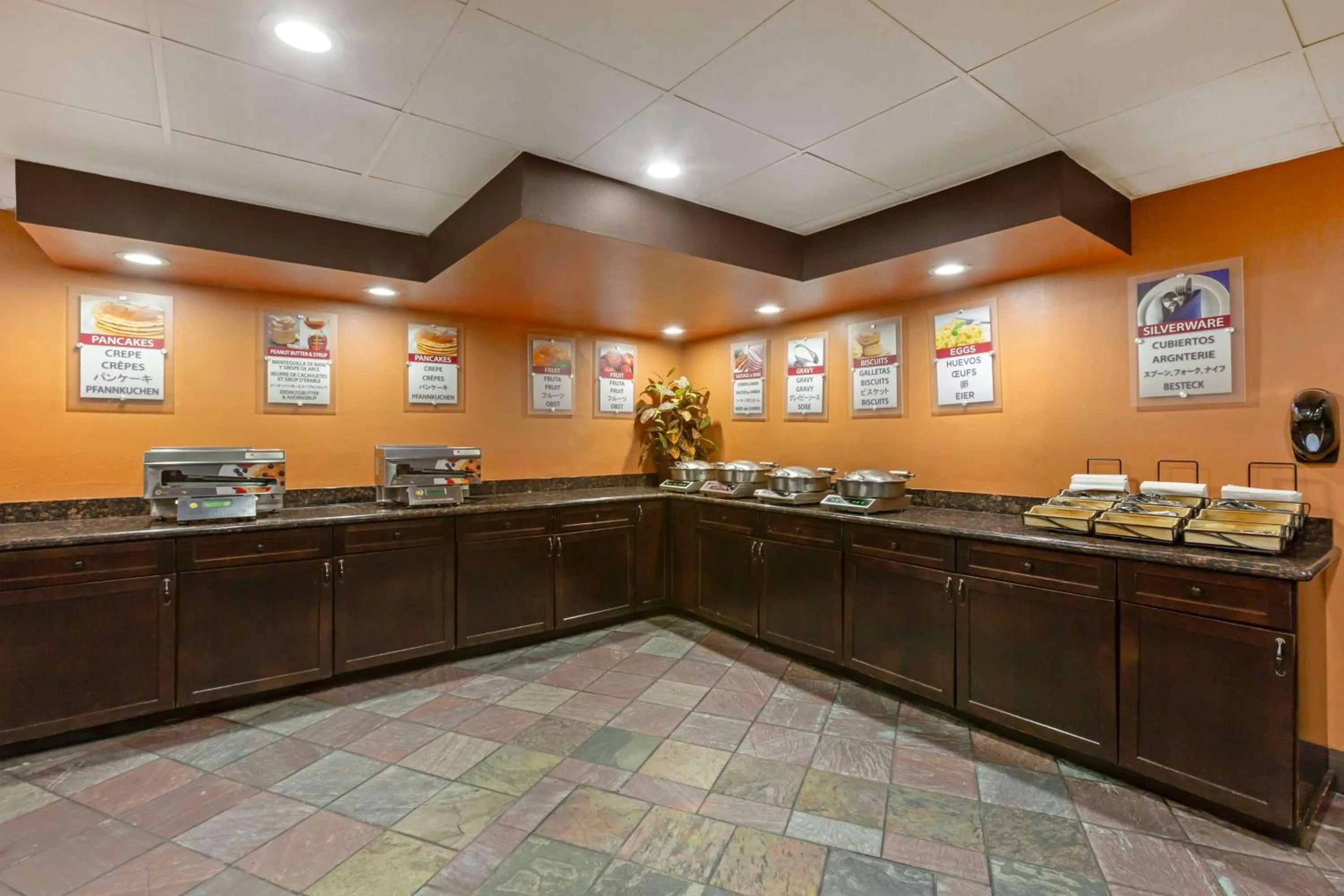 Breakfast in Best Western Plus Inn of Williams